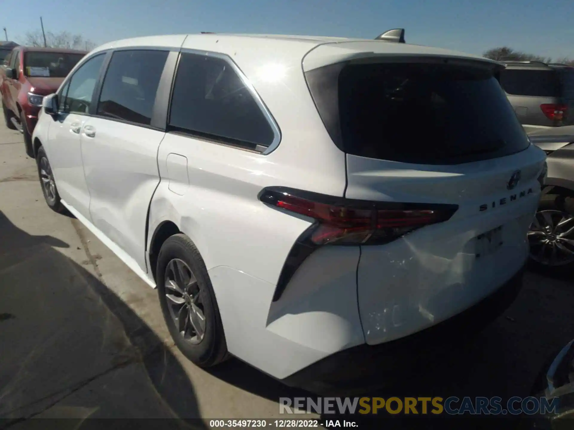 3 Photograph of a damaged car 5TDKRKEC0NS088565 TOYOTA SIENNA 2022