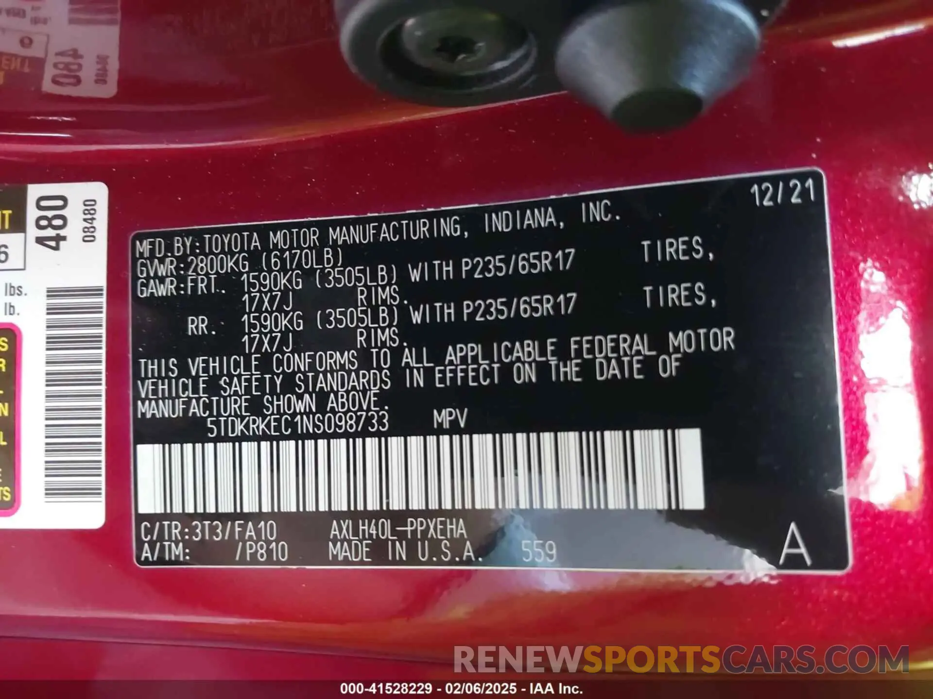 9 Photograph of a damaged car 5TDKRKEC1NS098733 TOYOTA SIENNA 2022