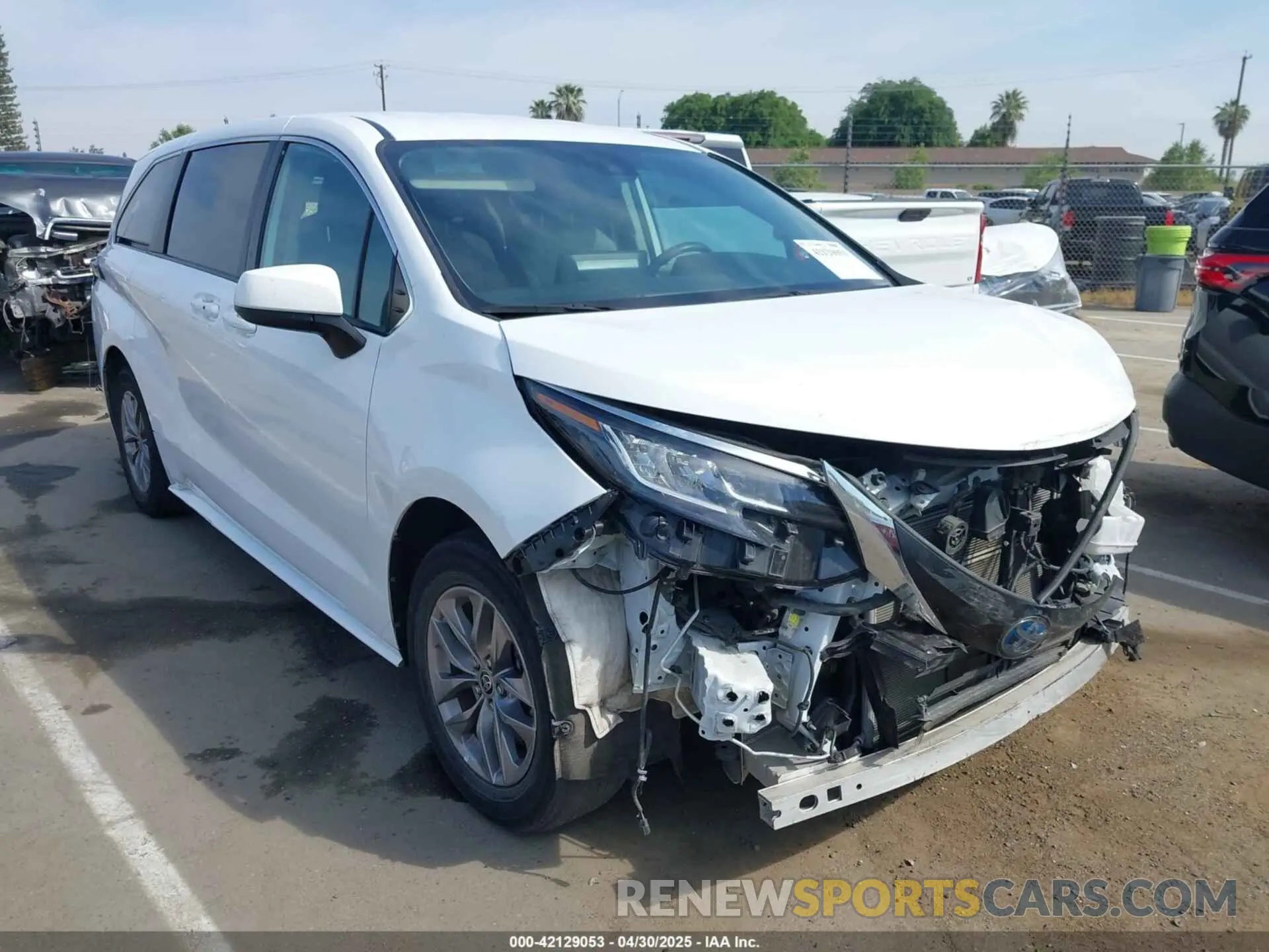 1 Photograph of a damaged car 5TDKRKEC3NS080928 TOYOTA SIENNA 2022
