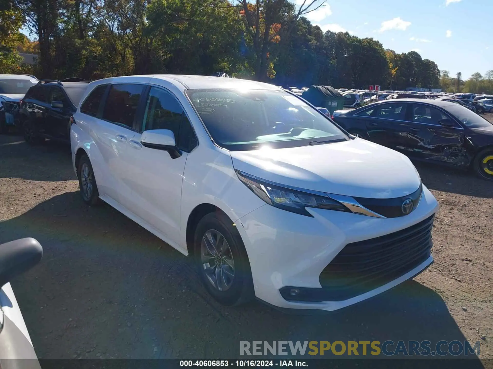 1 Photograph of a damaged car 5TDKRKEC4NS101057 TOYOTA SIENNA 2022