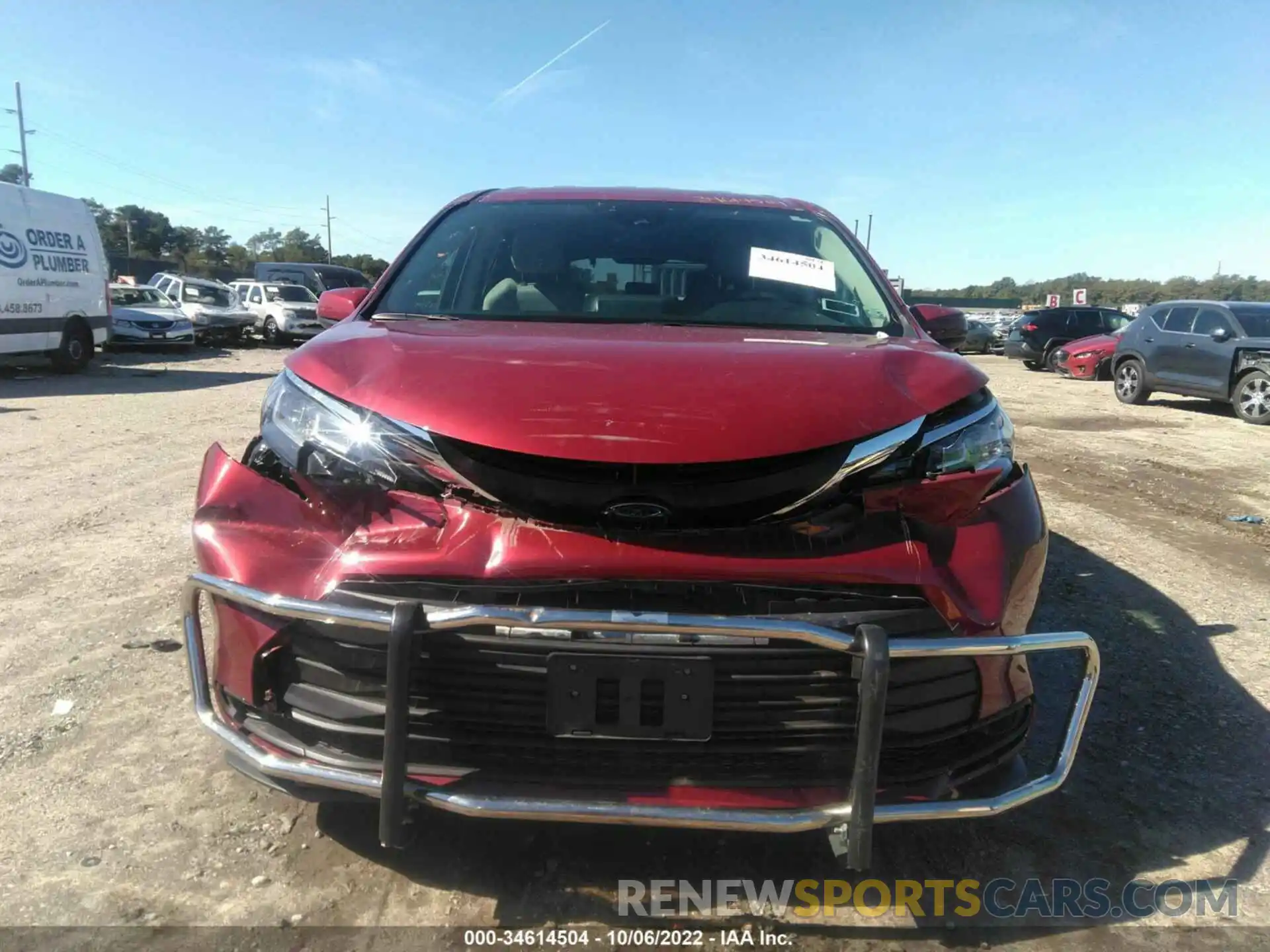 6 Photograph of a damaged car 5TDKRKEC6NS077411 TOYOTA SIENNA 2022