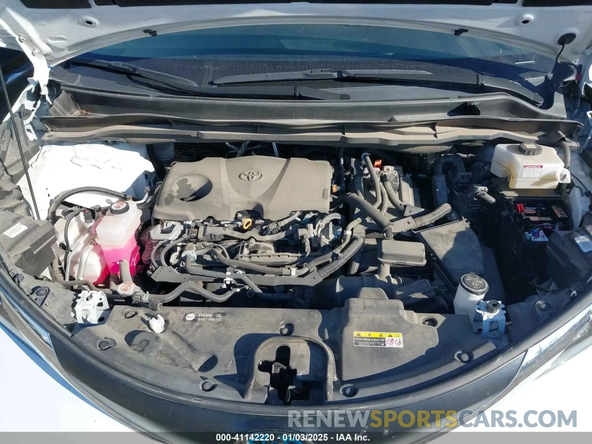 10 Photograph of a damaged car 5TDKRKEC9NS110045 TOYOTA SIENNA 2022
