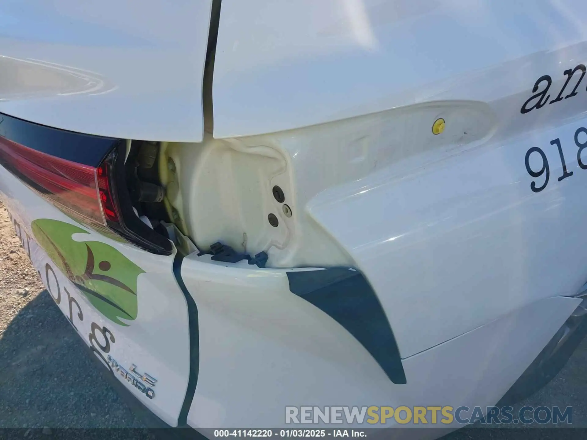 6 Photograph of a damaged car 5TDKRKEC9NS110045 TOYOTA SIENNA 2022