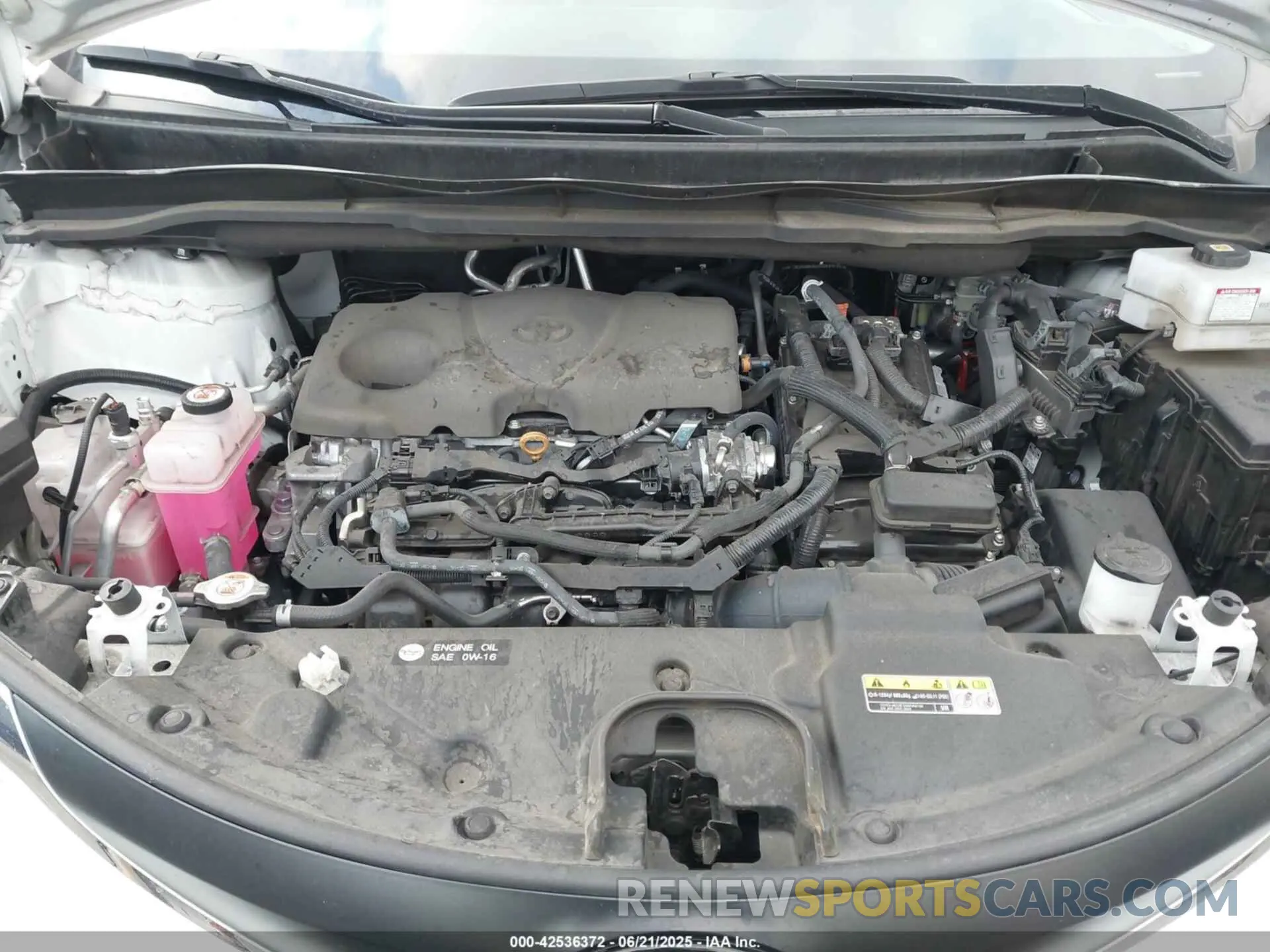 10 Photograph of a damaged car 5TDKRKEC9NS122406 TOYOTA SIENNA 2022