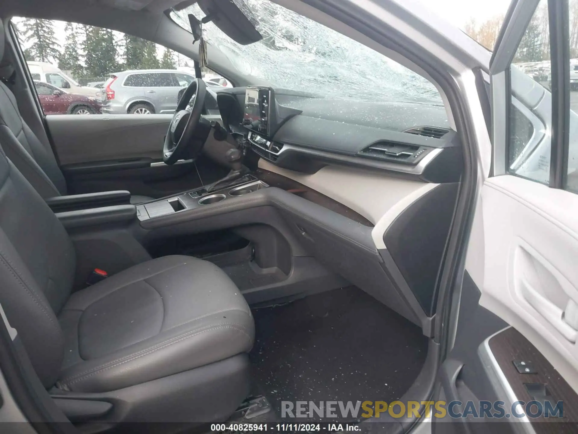 5 Photograph of a damaged car 5TDKRKECXNS109650 TOYOTA SIENNA 2022