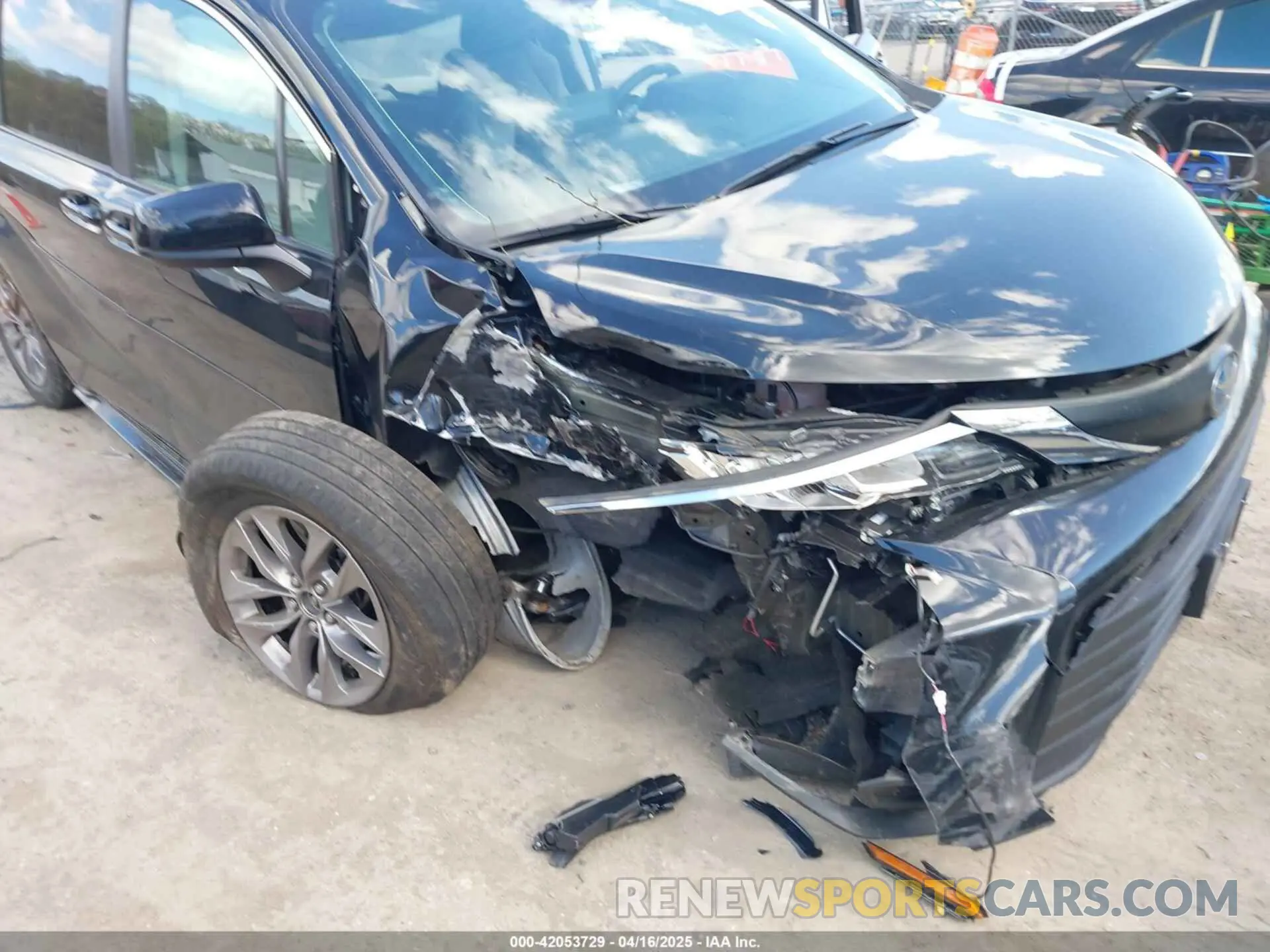 6 Photograph of a damaged car 5TDKSKFC1NS073088 TOYOTA SIENNA 2022