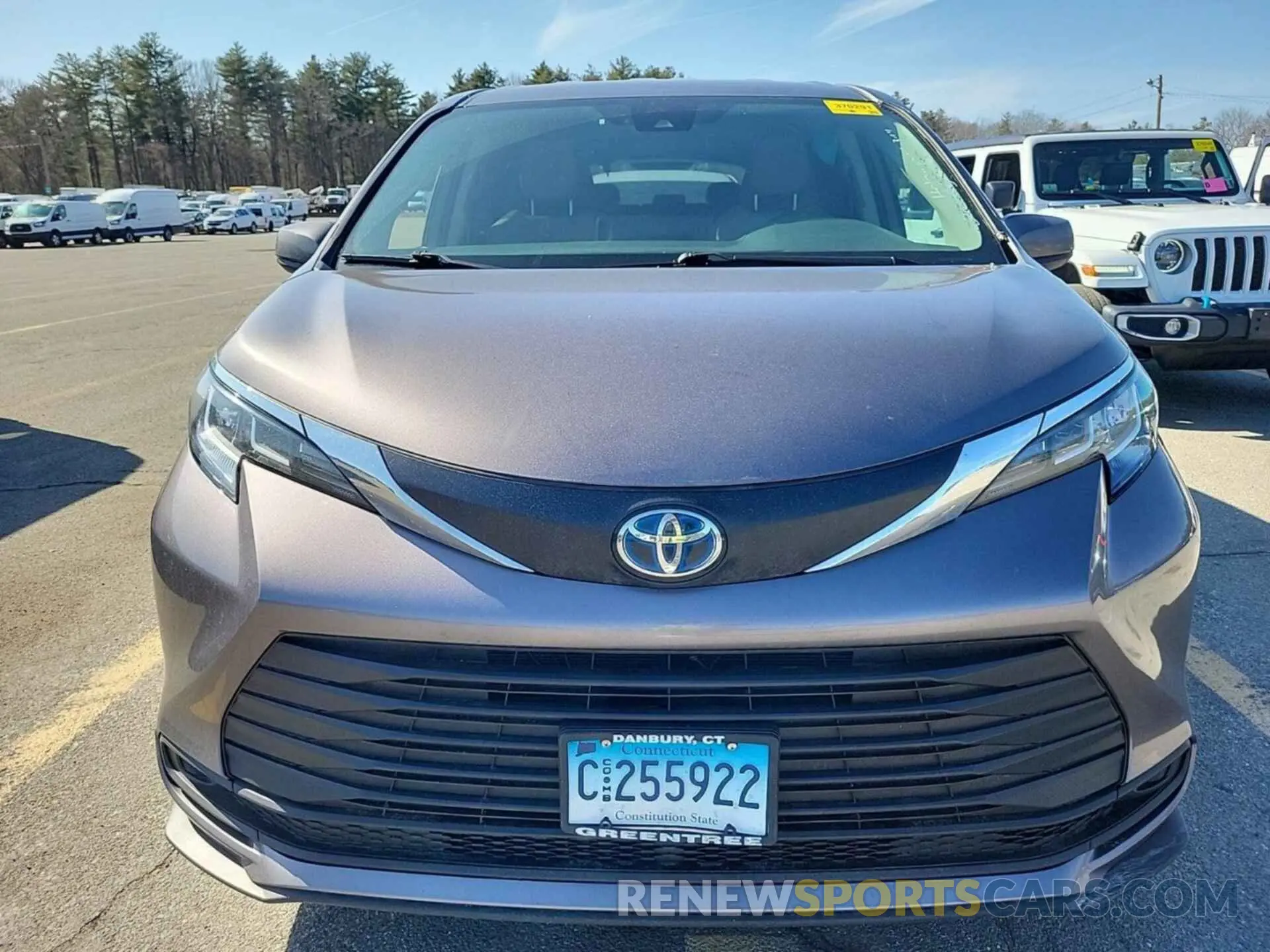 50 Photograph of a damaged car 5TDKSKFC2NS047017 TOYOTA SIENNA 2022