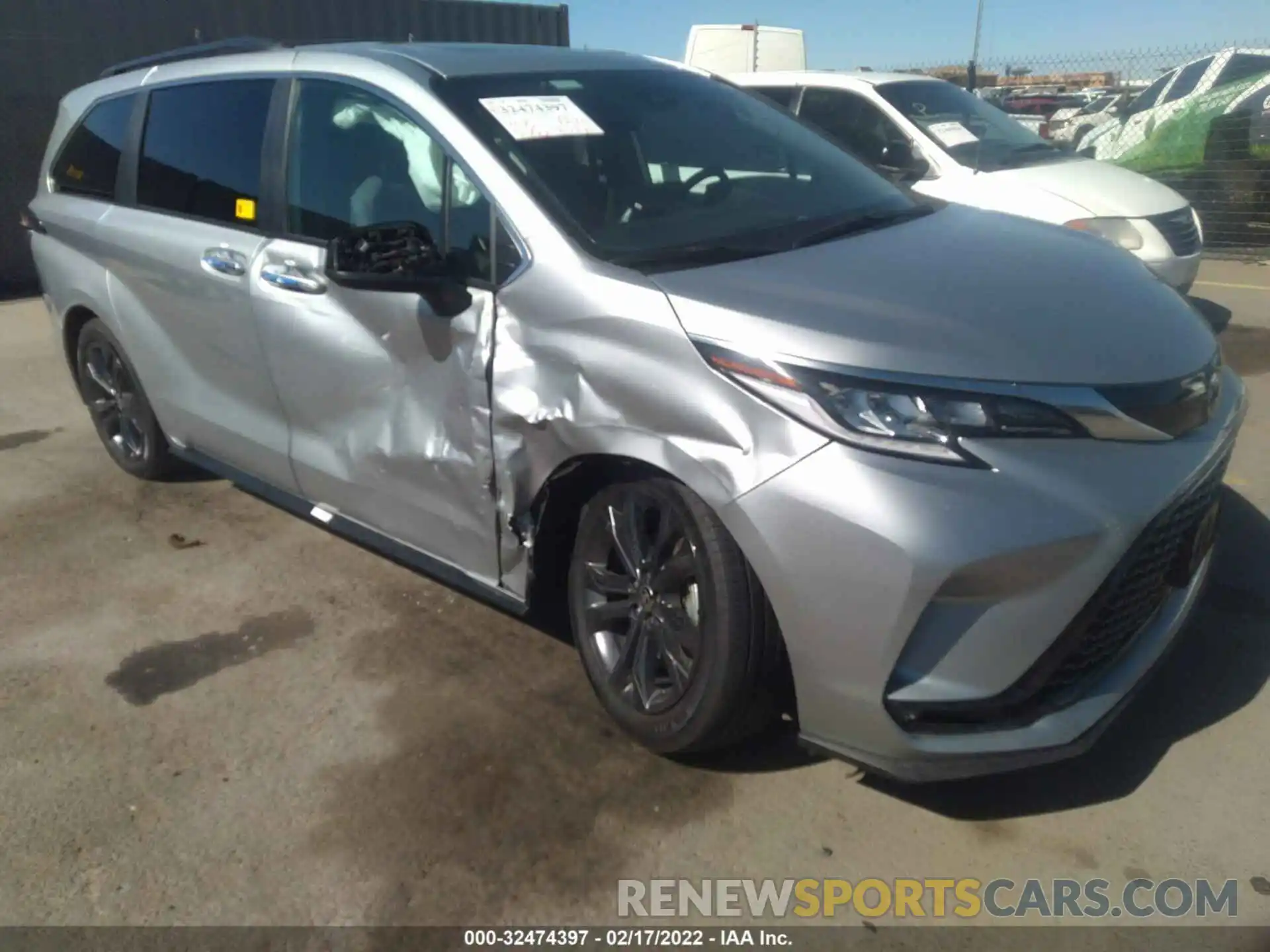 6 Photograph of a damaged car 5TDXRKEC1NS076091 TOYOTA SIENNA 2022