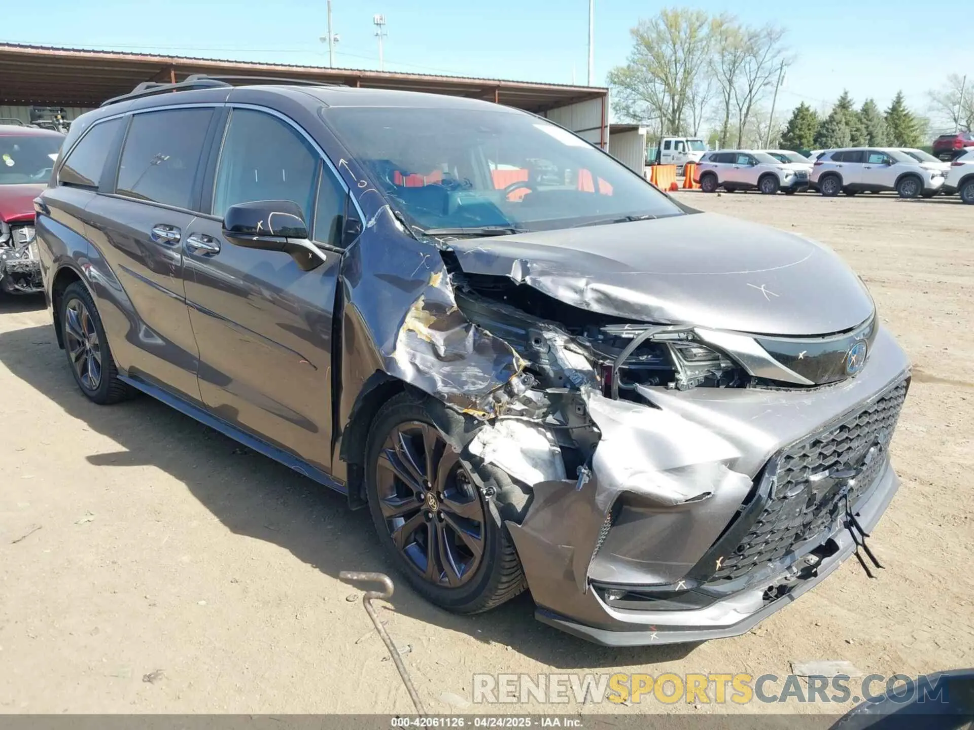1 Photograph of a damaged car 5TDXRKEC2NS108482 TOYOTA SIENNA 2022