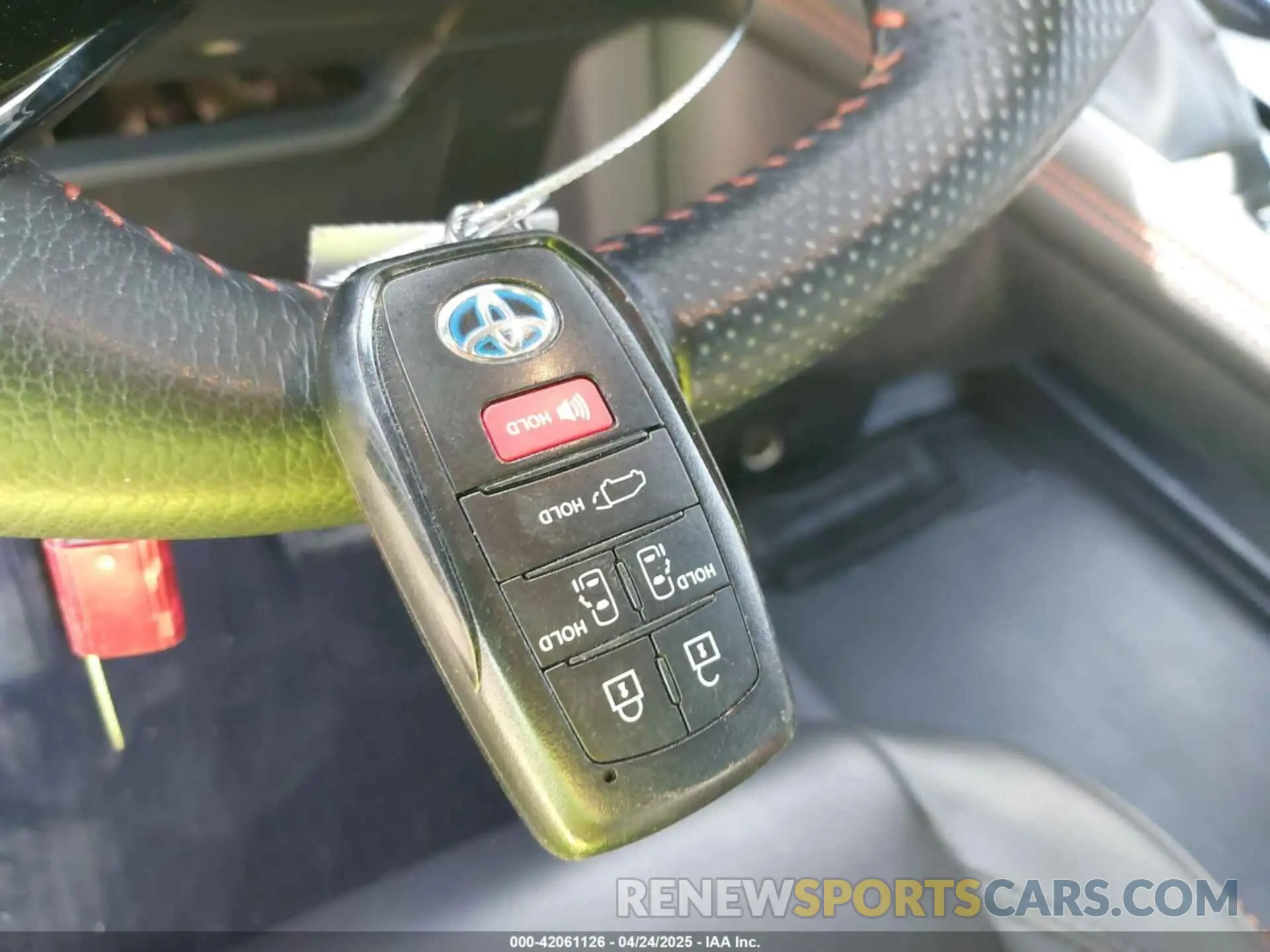 11 Photograph of a damaged car 5TDXRKEC2NS108482 TOYOTA SIENNA 2022