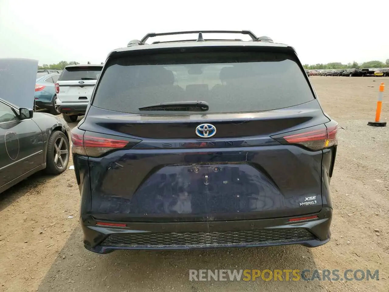 6 Photograph of a damaged car 5TDXSKFC0NS071130 TOYOTA SIENNA 2022