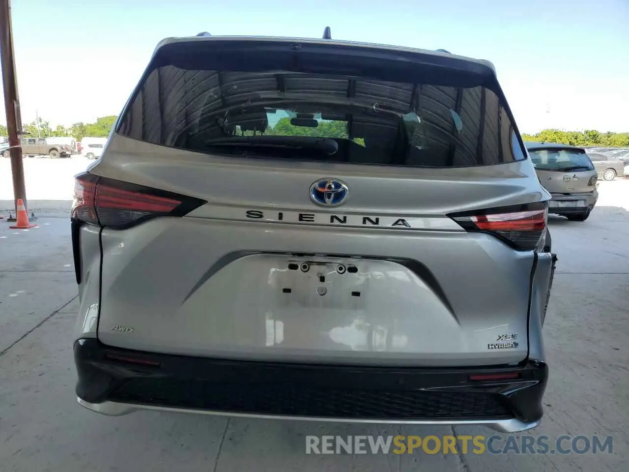 6 Photograph of a damaged car 5TDXSKFCXNS067134 TOYOTA SIENNA 2022