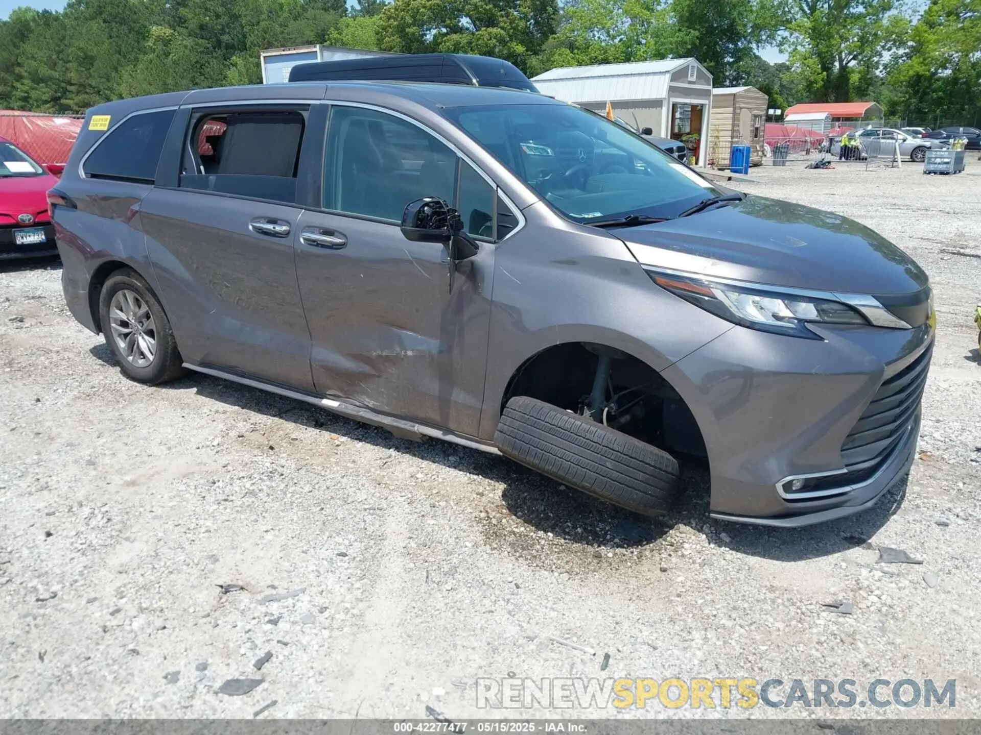1 Photograph of a damaged car 5TDYRKEC0NS120117 TOYOTA SIENNA 2022