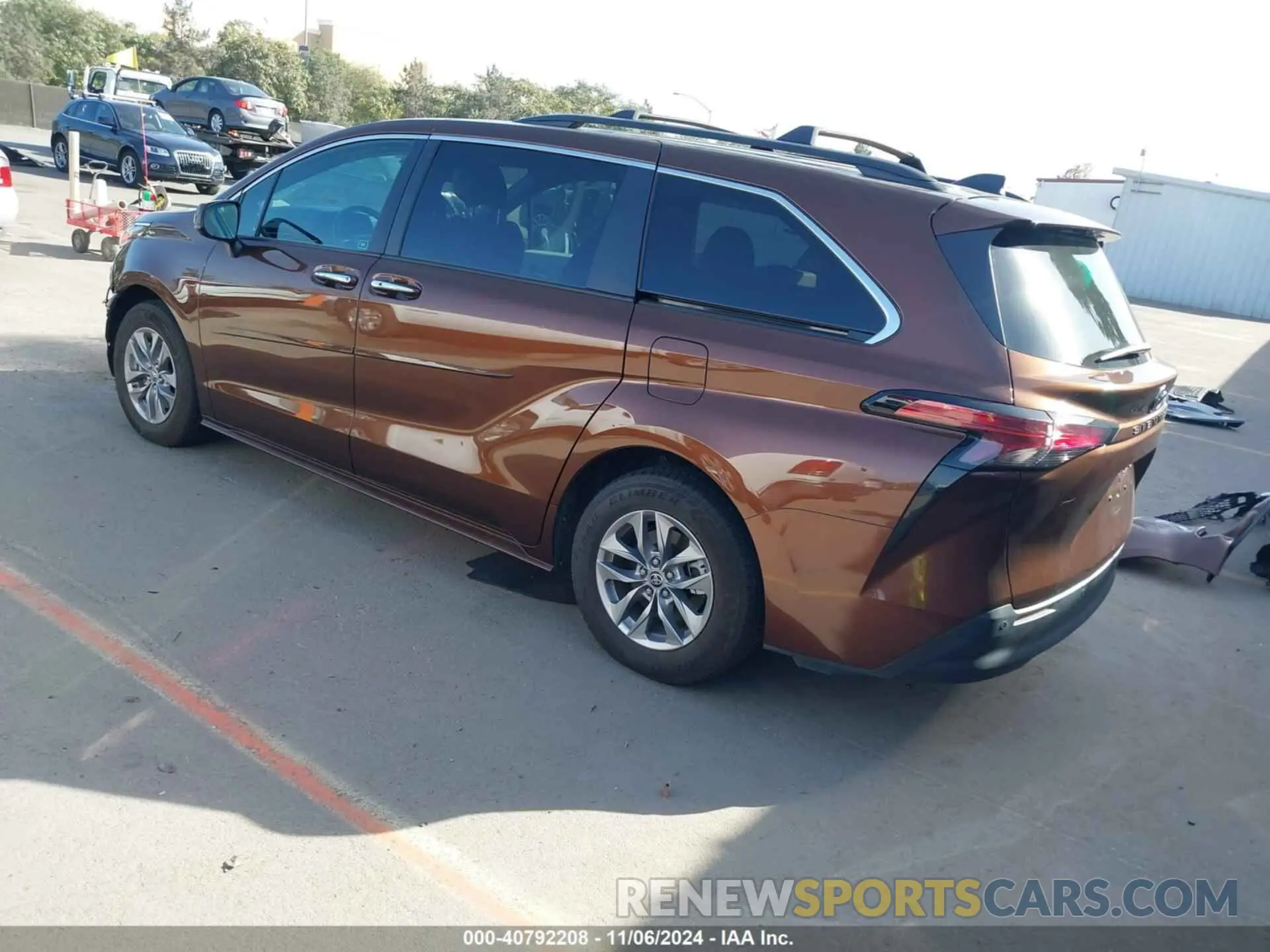 3 Photograph of a damaged car 5TDYRKEC1NS081585 TOYOTA SIENNA 2022