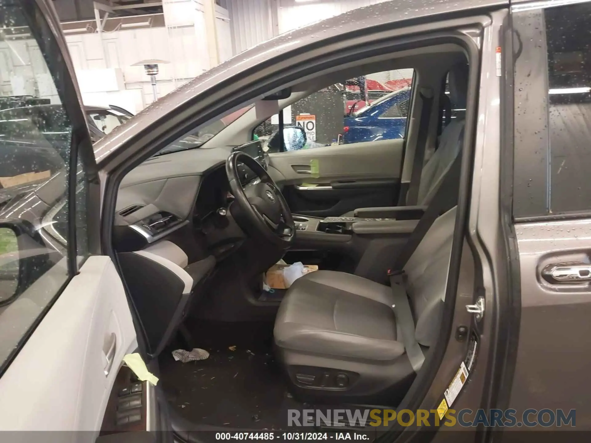 5 Photograph of a damaged car 5TDYRKEC3NS091549 TOYOTA SIENNA 2022