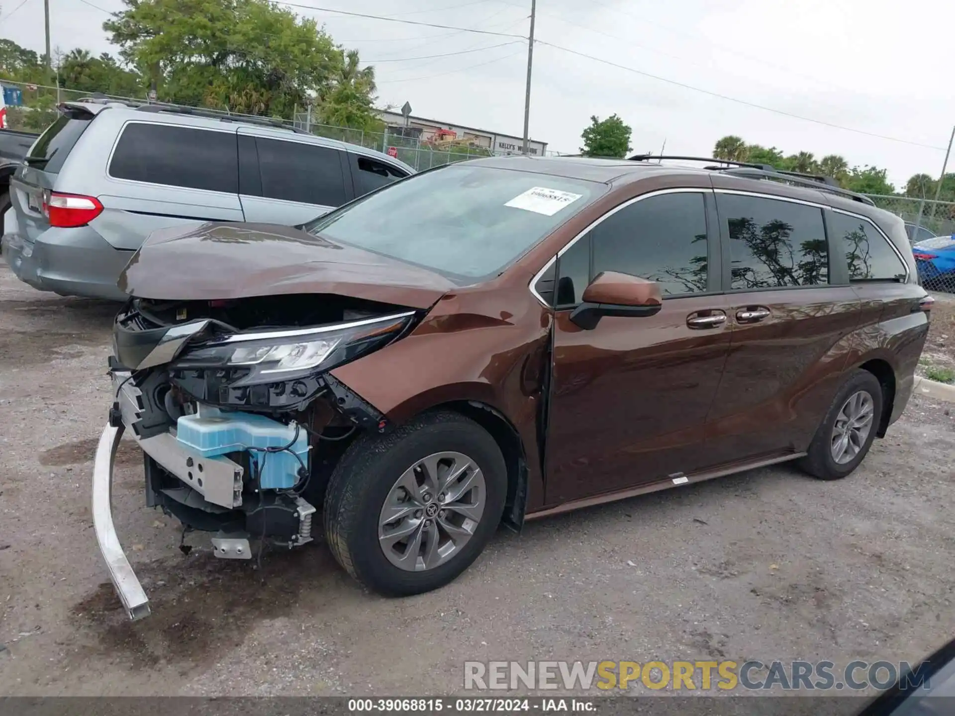 15 Photograph of a damaged car 5TDYRKEC3NS114991 TOYOTA SIENNA 2022