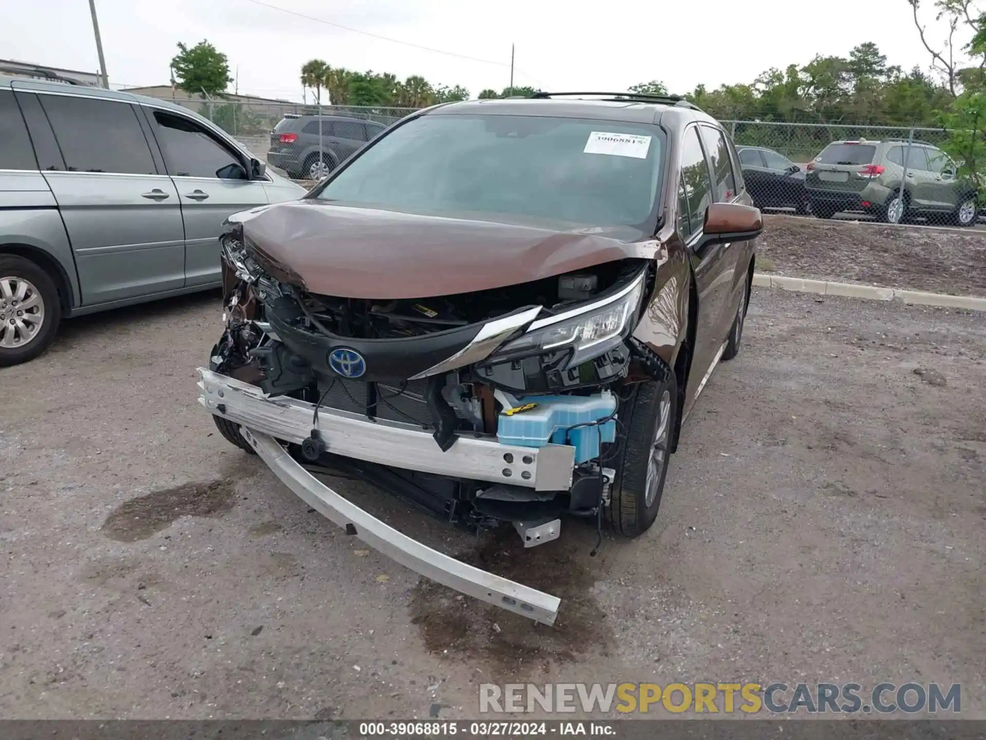 6 Photograph of a damaged car 5TDYRKEC3NS114991 TOYOTA SIENNA 2022