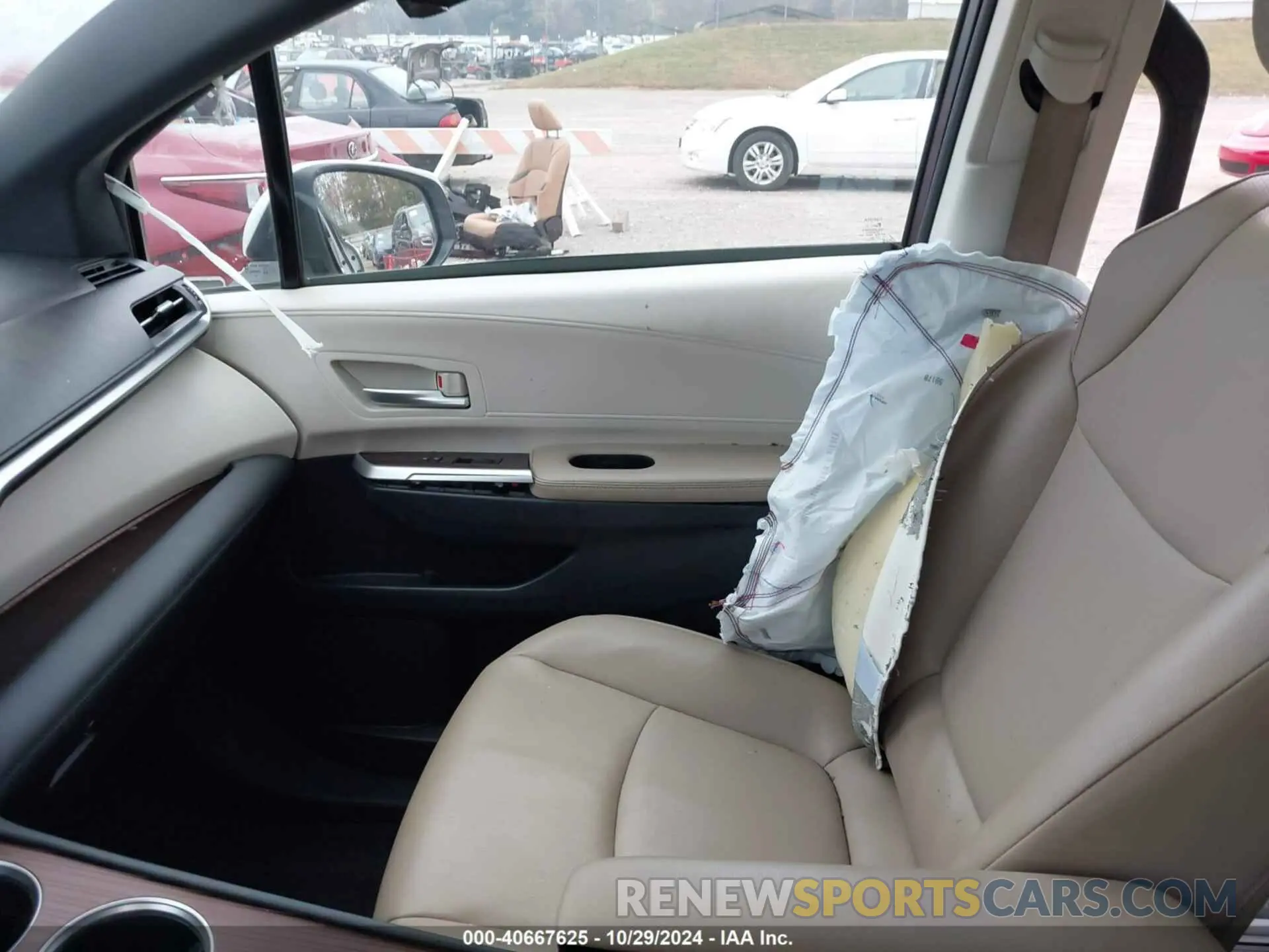5 Photograph of a damaged car 5TDYRKEC6NS110028 TOYOTA SIENNA 2022