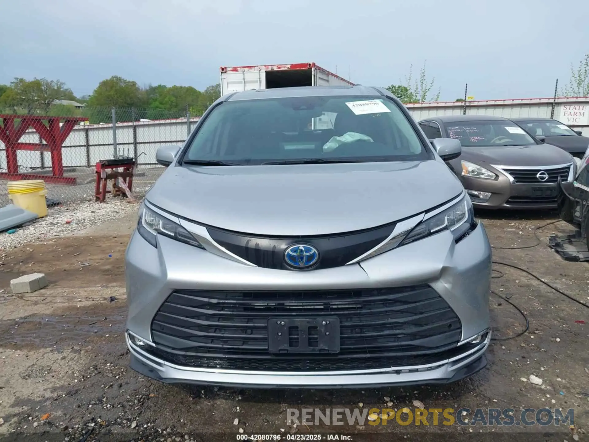 13 Photograph of a damaged car 5TDYRKEC7NS092770 TOYOTA SIENNA 2022