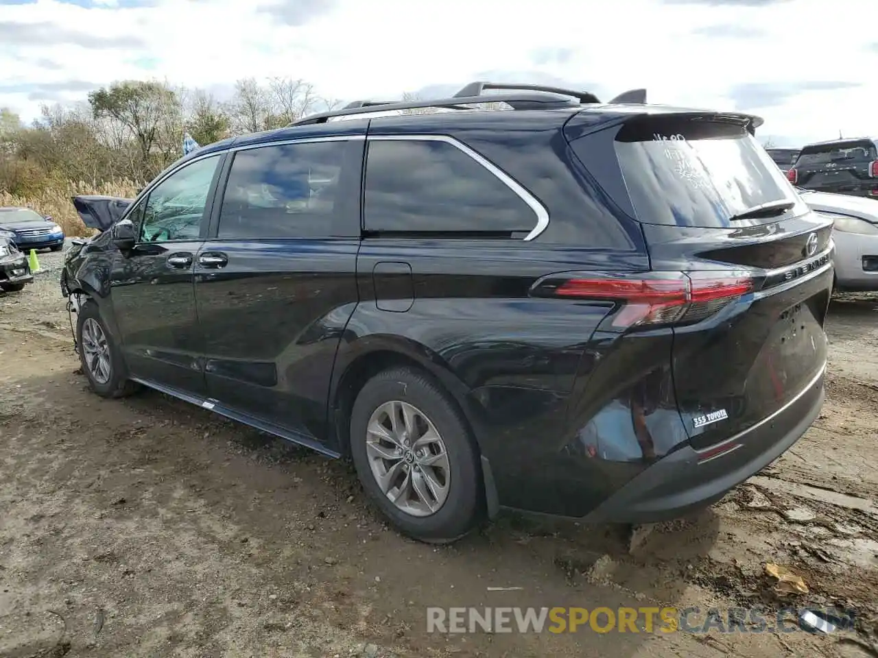 2 Photograph of a damaged car 5TDYRKEC7NS123600 TOYOTA SIENNA 2022