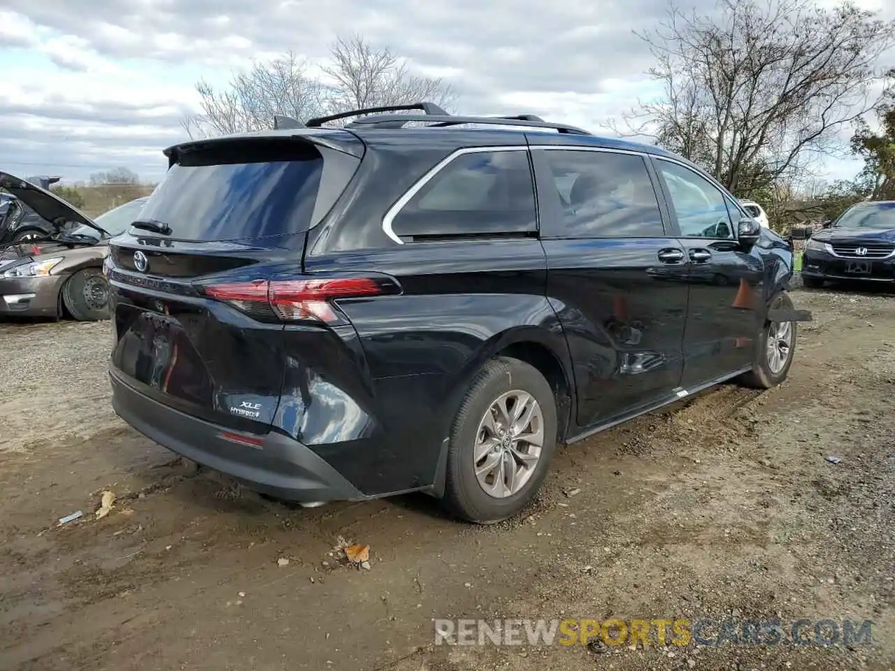 3 Photograph of a damaged car 5TDYRKEC7NS123600 TOYOTA SIENNA 2022