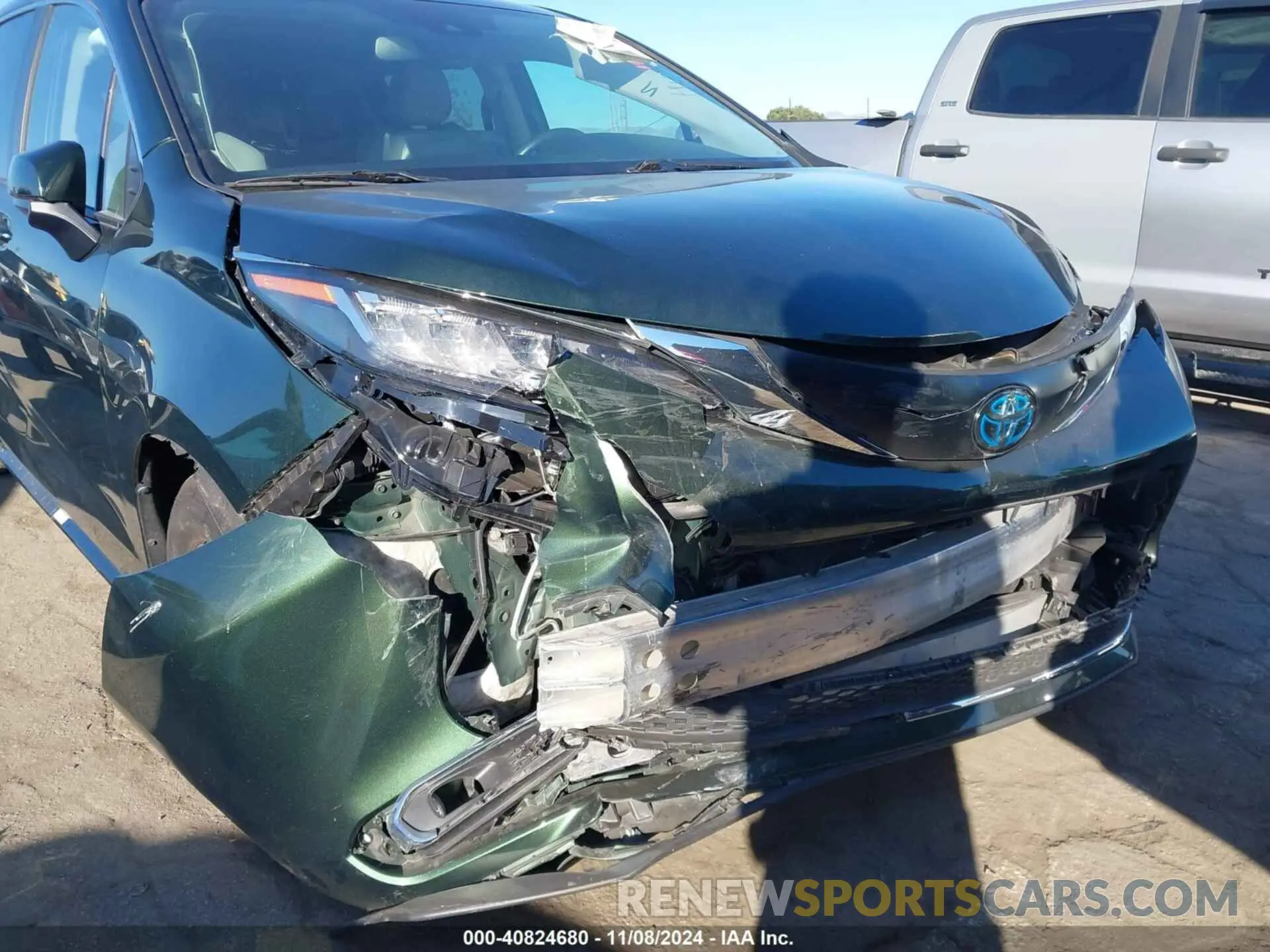 6 Photograph of a damaged car 5TDYRKEC8NS099453 TOYOTA SIENNA 2022