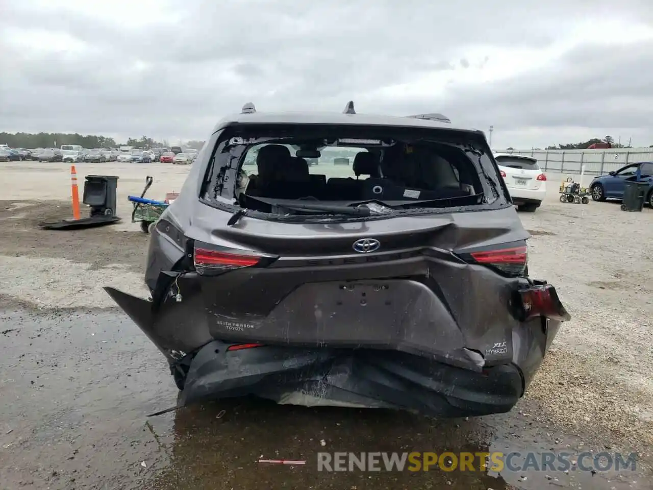 6 Photograph of a damaged car 5TDYRKECXNS087319 TOYOTA SIENNA 2022