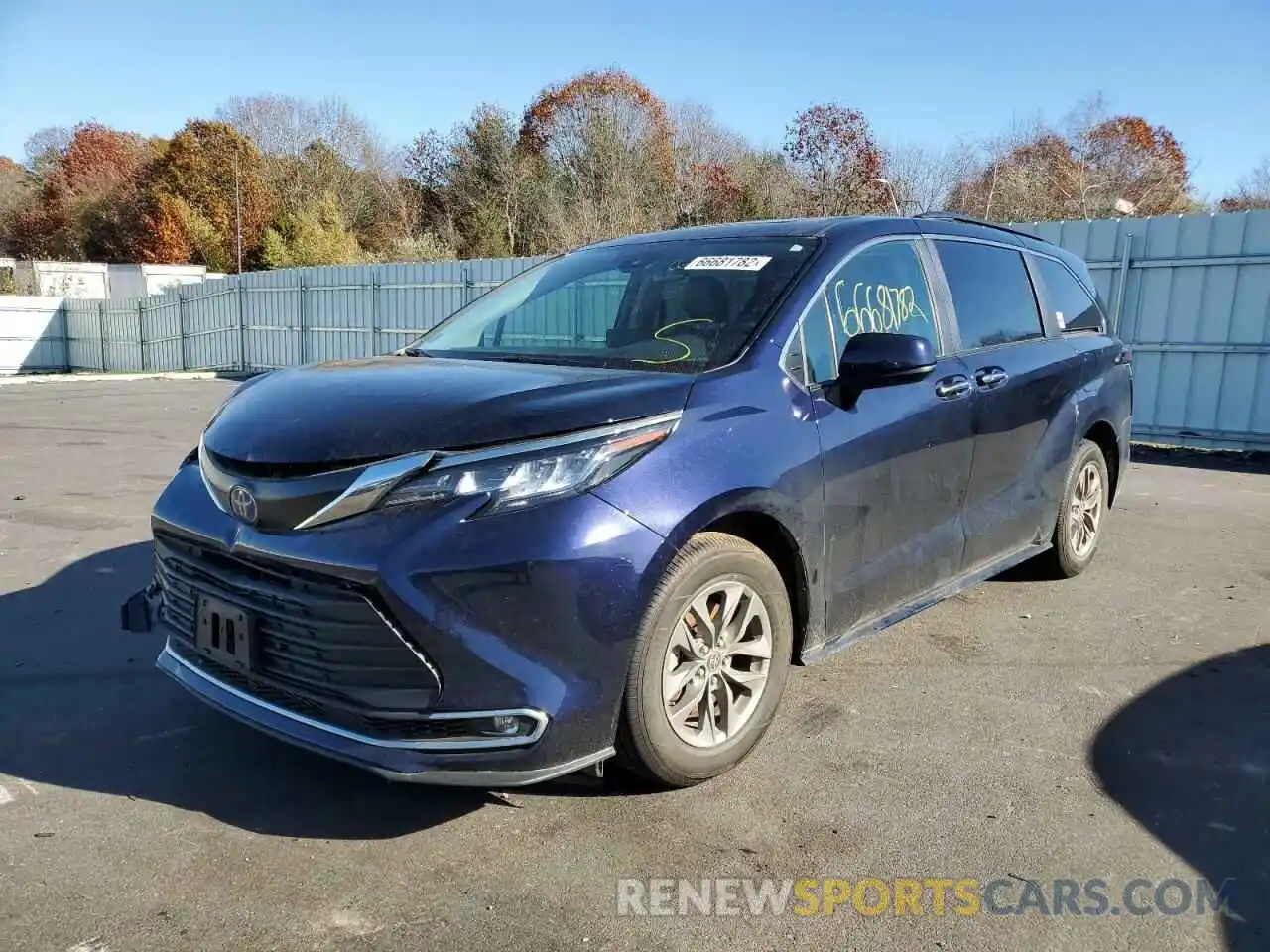 2 Photograph of a damaged car 5TDYSKFC7NS043975 TOYOTA SIENNA 2022