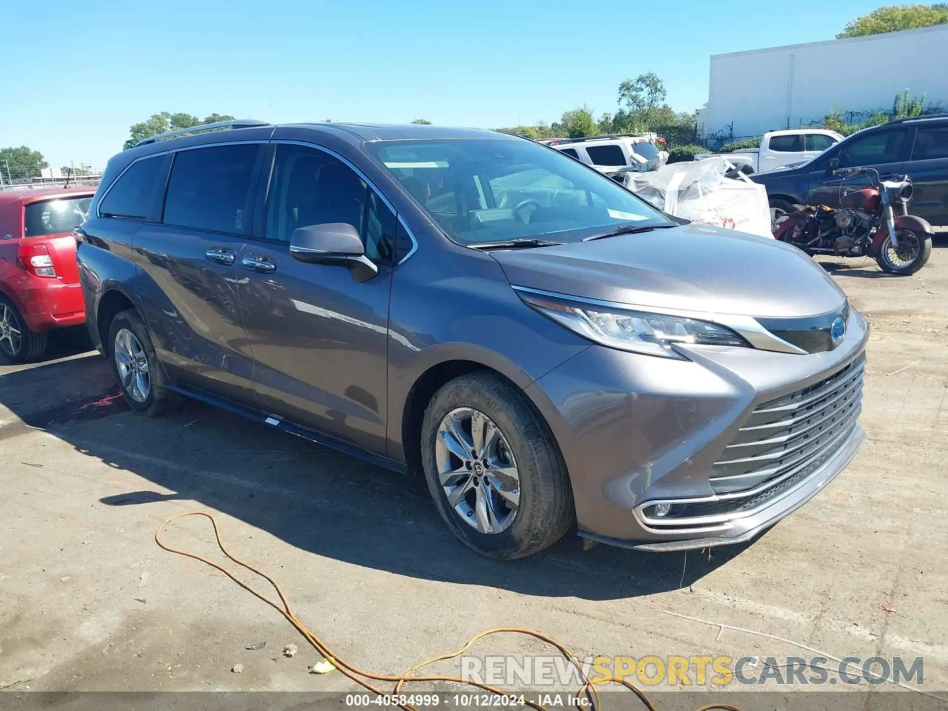 1 Photograph of a damaged car 5TDZRKEC5NS085711 TOYOTA SIENNA 2022