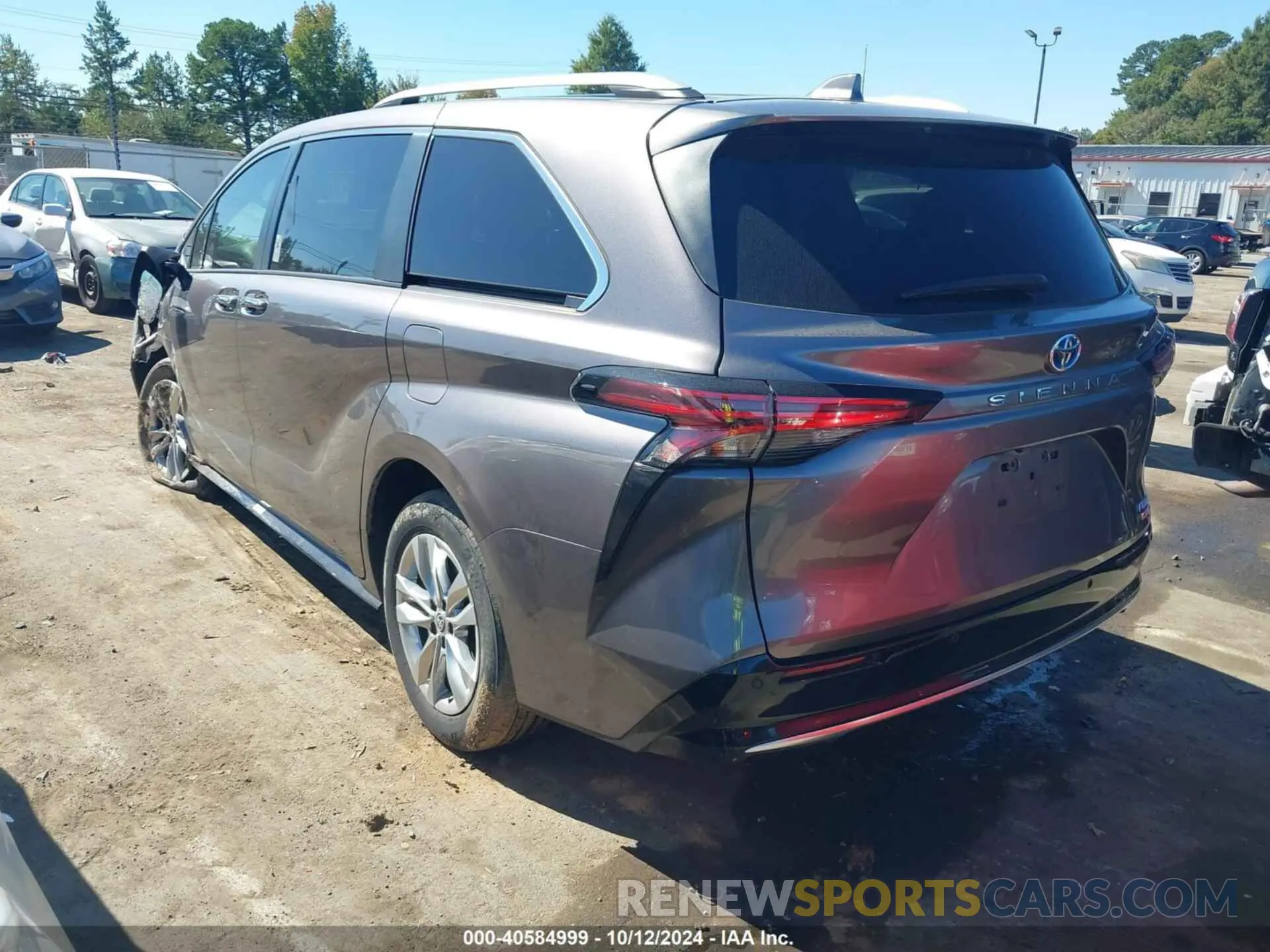 3 Photograph of a damaged car 5TDZRKEC5NS085711 TOYOTA SIENNA 2022