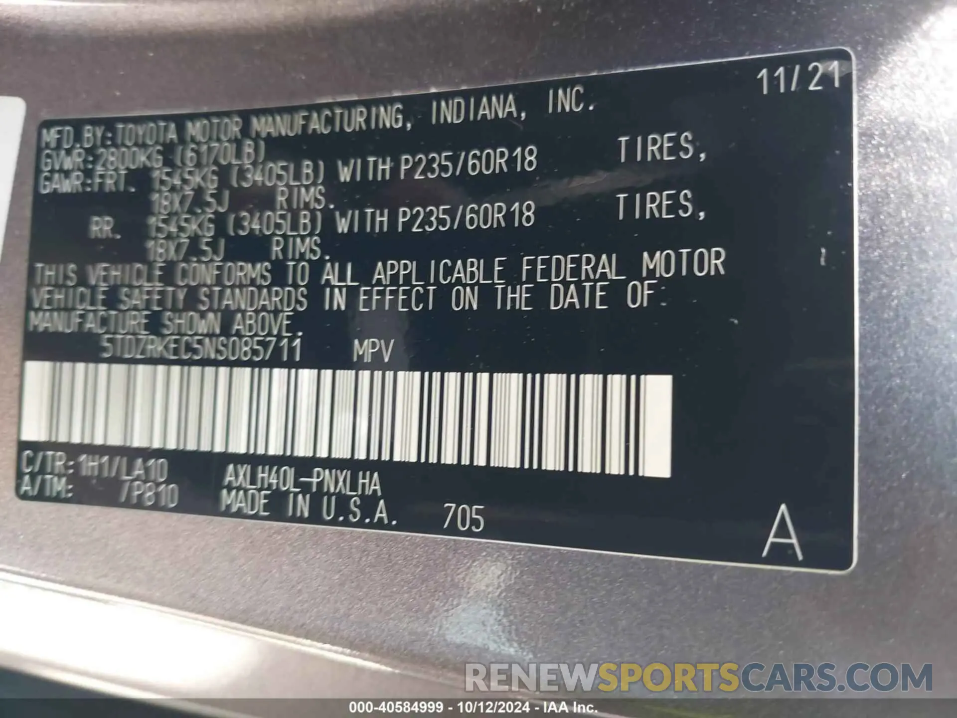9 Photograph of a damaged car 5TDZRKEC5NS085711 TOYOTA SIENNA 2022