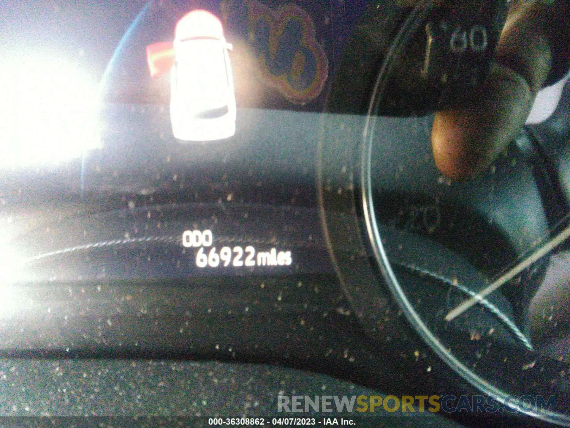 7 Photograph of a damaged car 5TDZRKEC5NS095817 TOYOTA SIENNA 2022