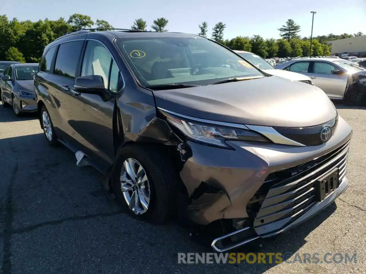 1 Photograph of a damaged car 5TDZSKFC1NS059092 TOYOTA SIENNA 2022