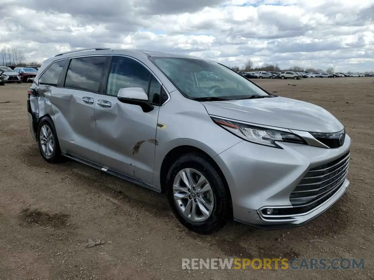 4 Photograph of a damaged car 5TDZSKFC6NS041705 TOYOTA SIENNA 2022