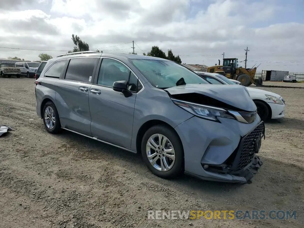 4 Photograph of a damaged car 5TDDSKFC1PS104786 TOYOTA SIENNA 2023