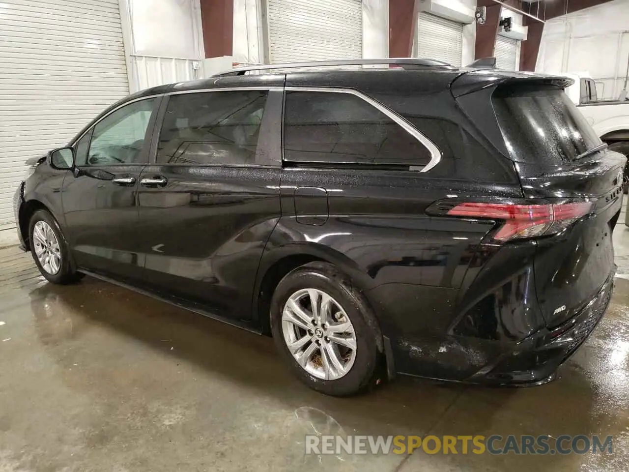 2 Photograph of a damaged car 5TDDSKFC6PS098273 TOYOTA SIENNA 2023