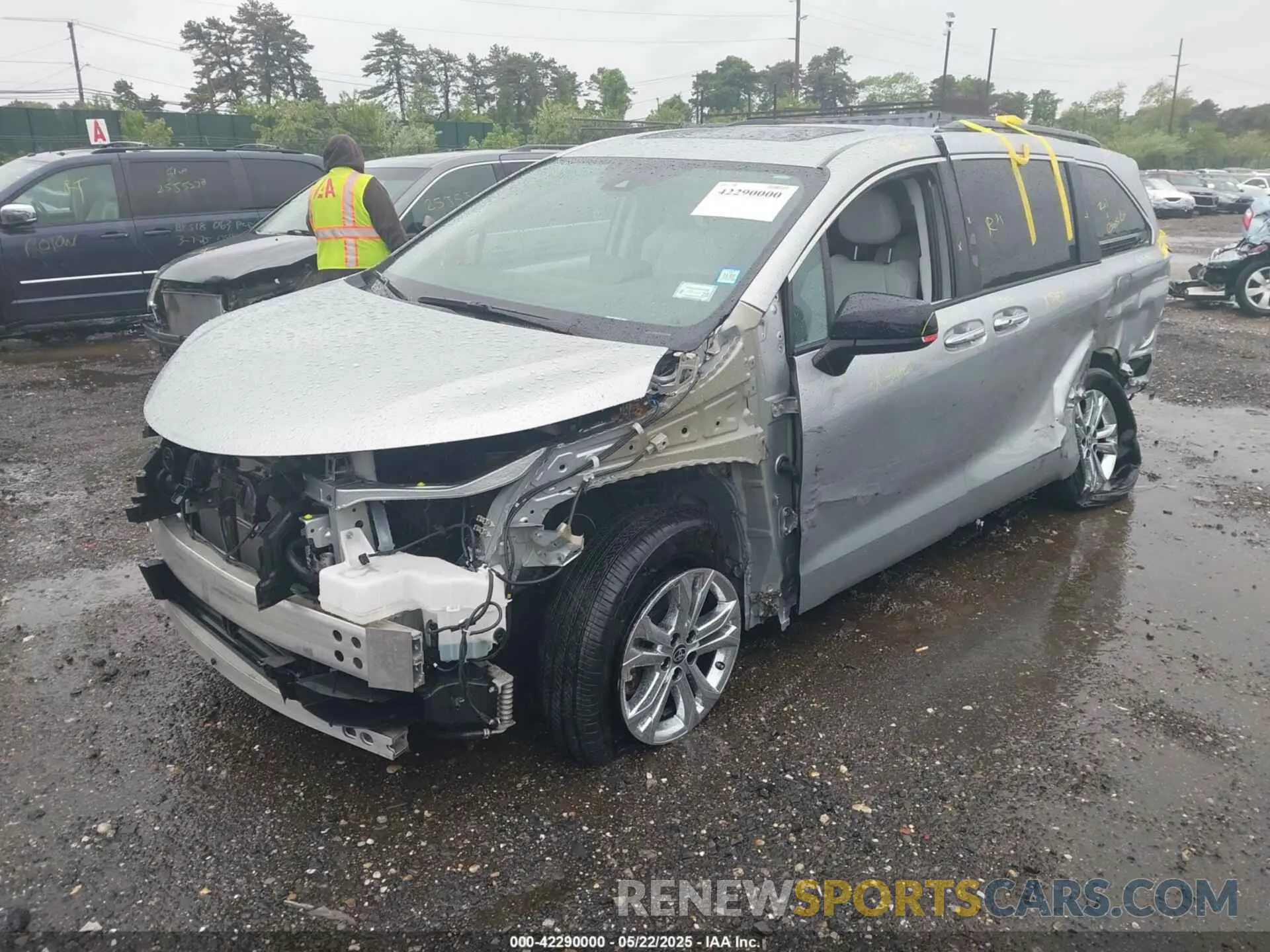 2 Photograph of a damaged car 5TDDSKFC8PS106342 TOYOTA SIENNA 2023