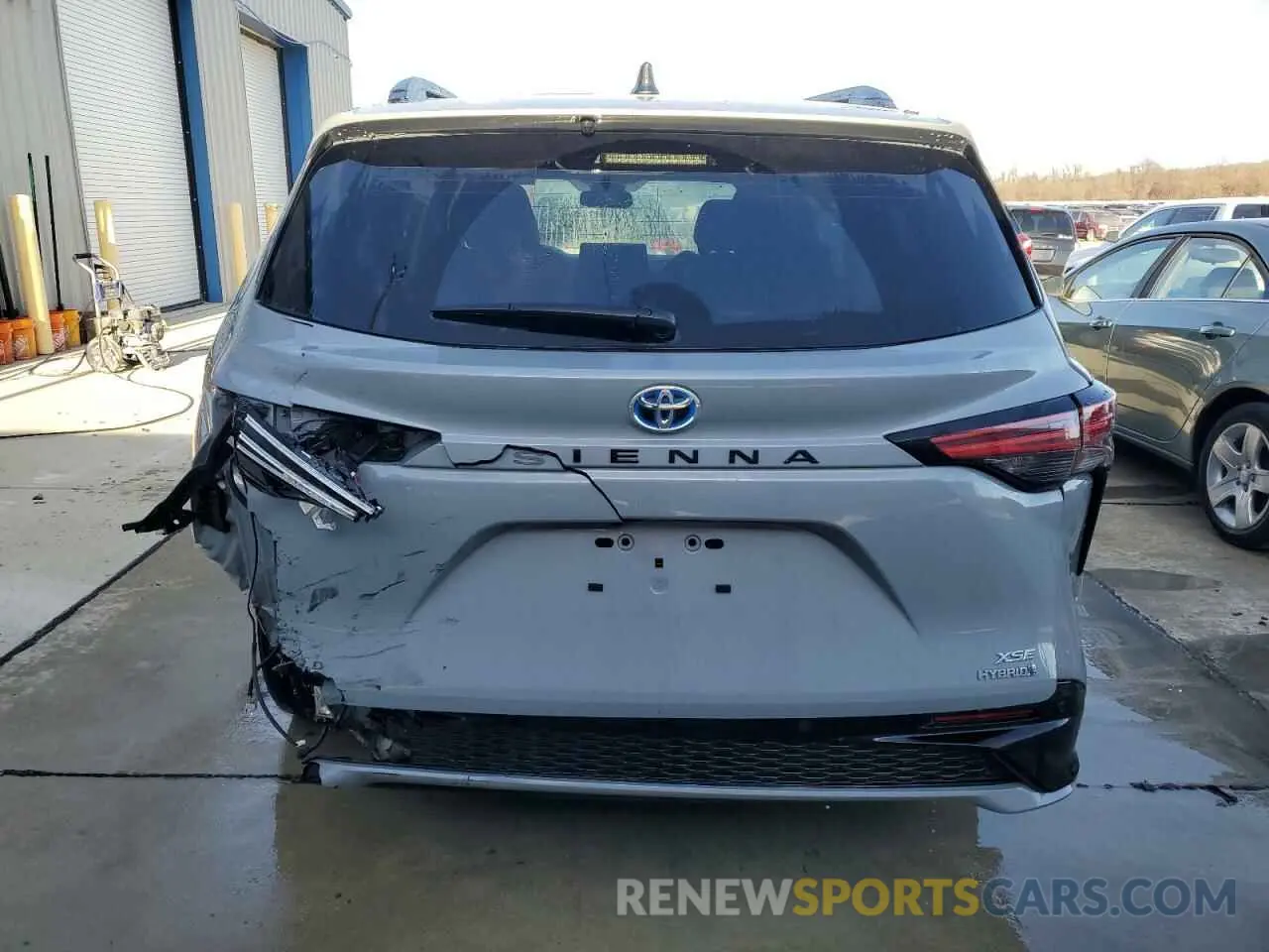 6 Photograph of a damaged car 5TDDSKFC9PS104275 TOYOTA SIENNA 2023