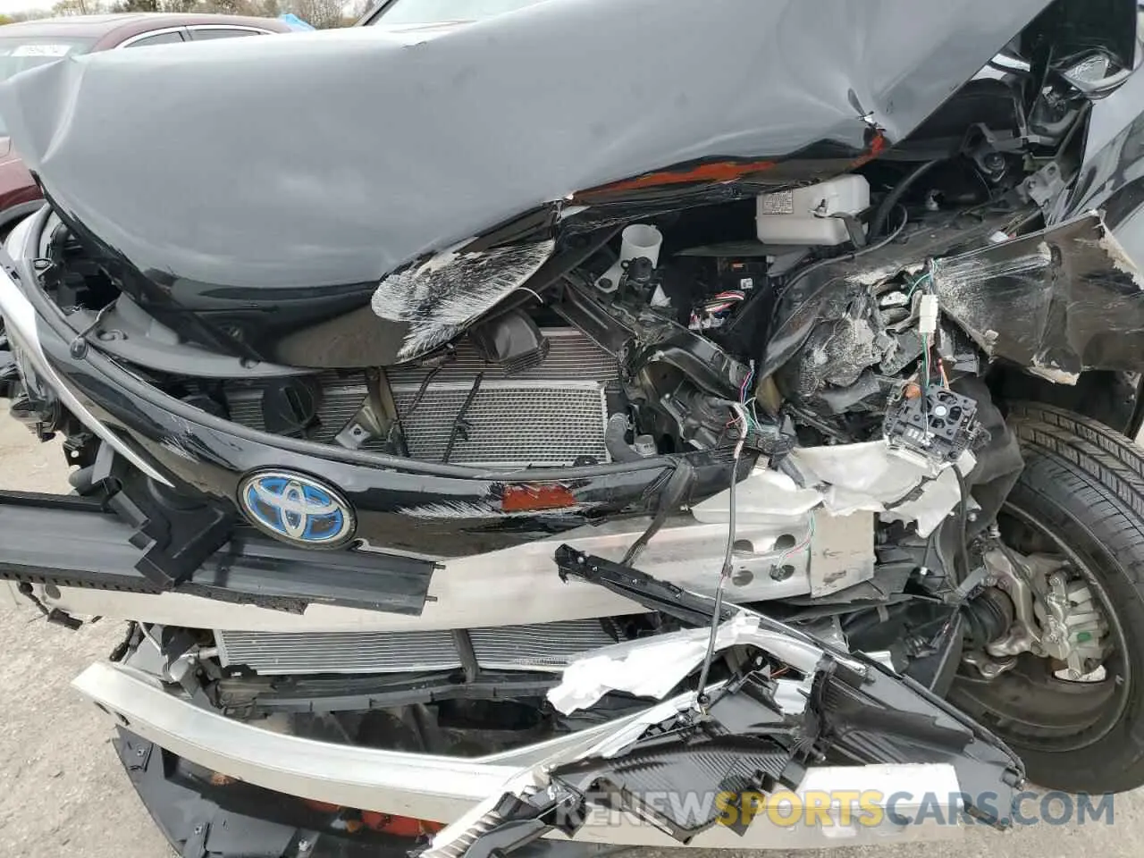 12 Photograph of a damaged car 5TDERKEC6PS175340 TOYOTA SIENNA 2023