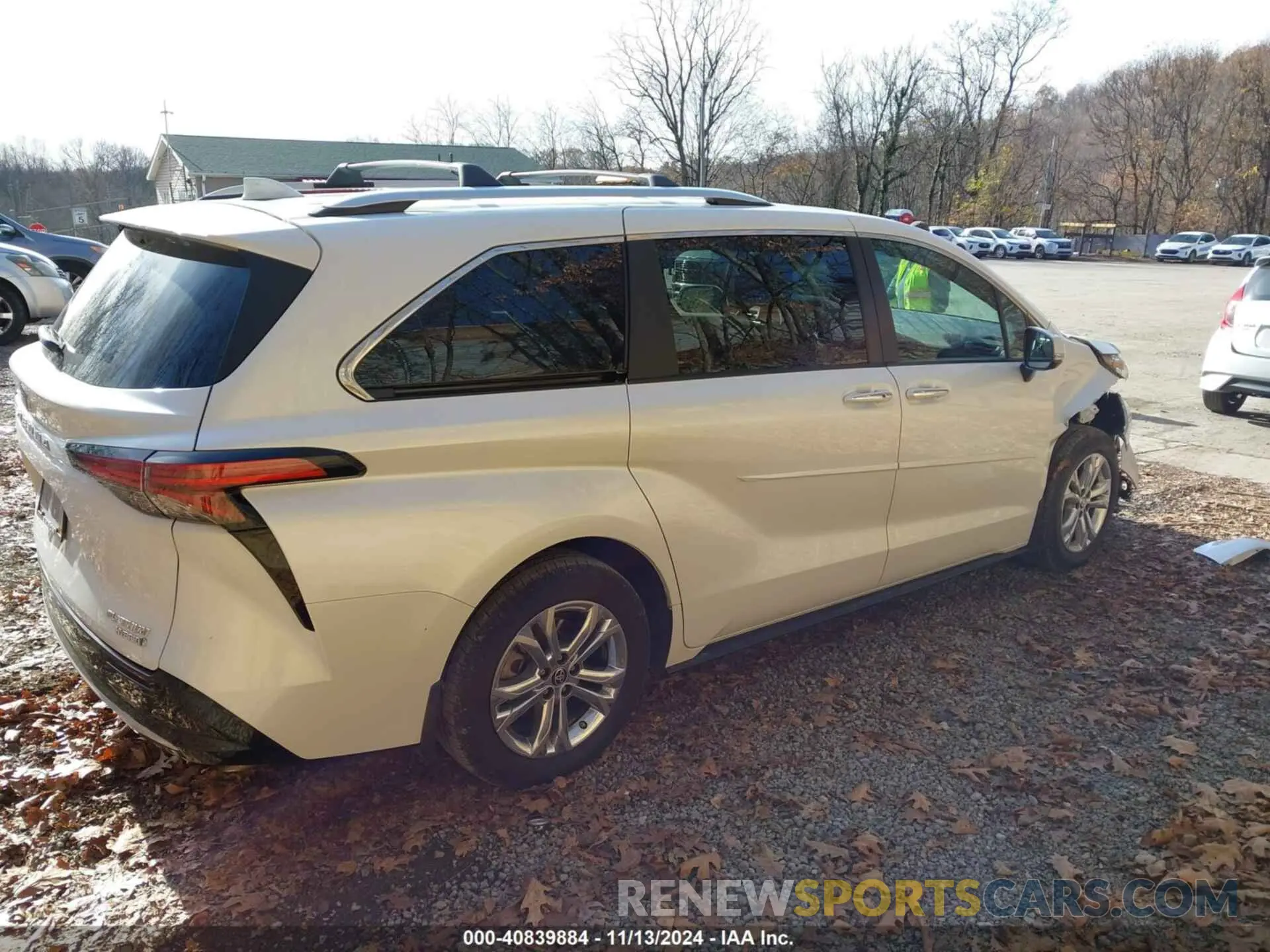 14 Photograph of a damaged car 5TDESKFC2PS082527 TOYOTA SIENNA 2023