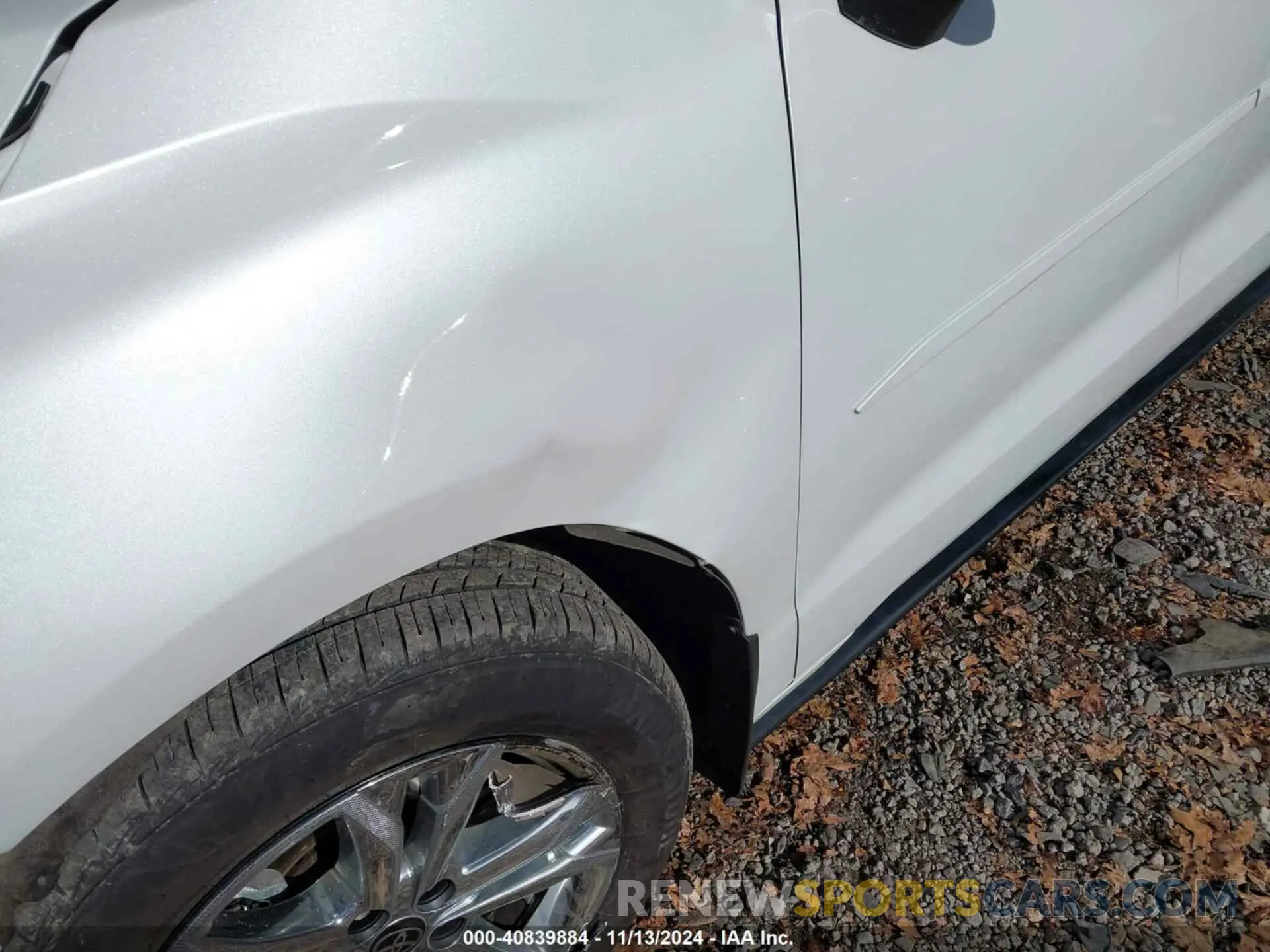 21 Photograph of a damaged car 5TDESKFC2PS082527 TOYOTA SIENNA 2023