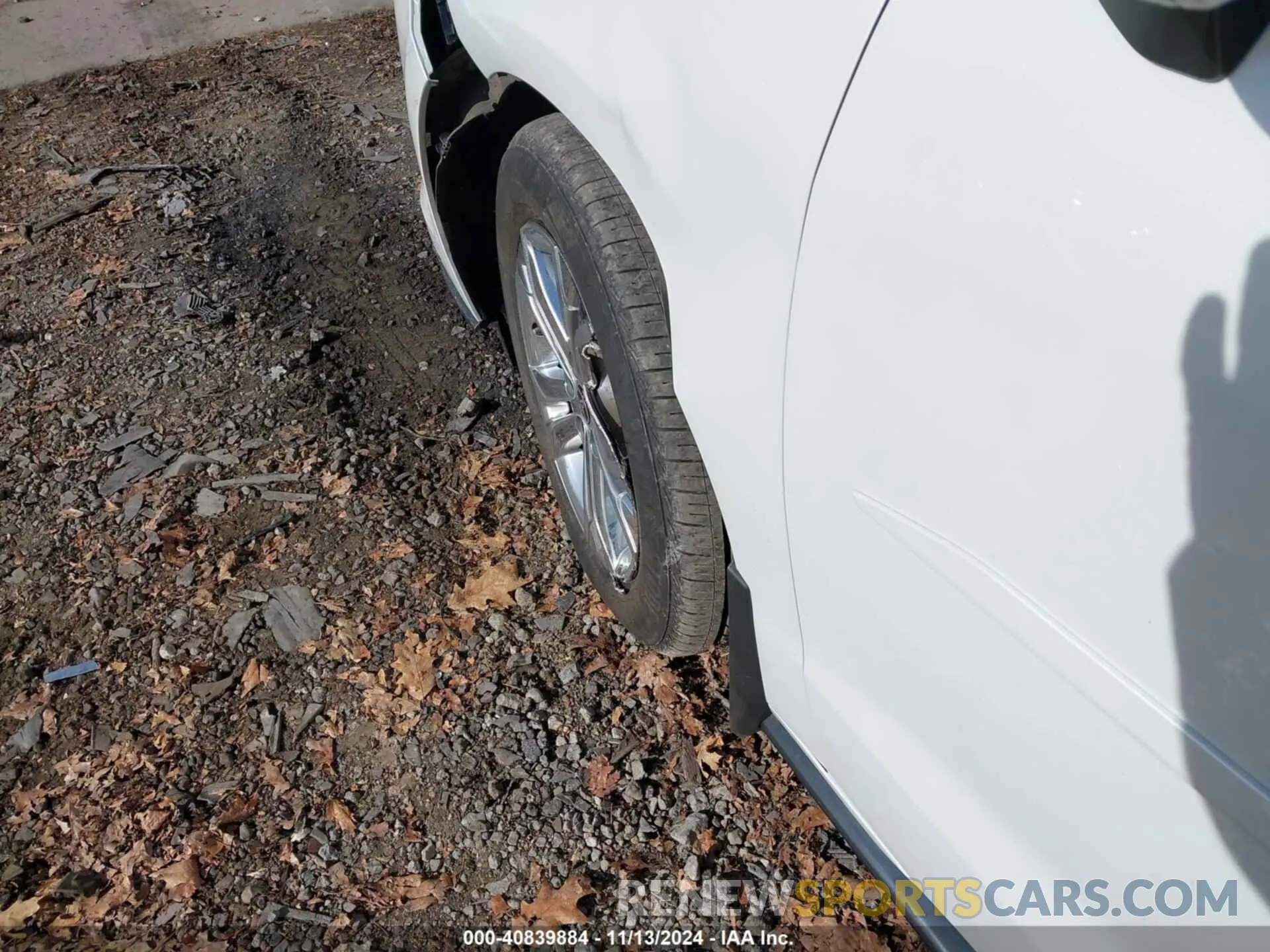 22 Photograph of a damaged car 5TDESKFC2PS082527 TOYOTA SIENNA 2023