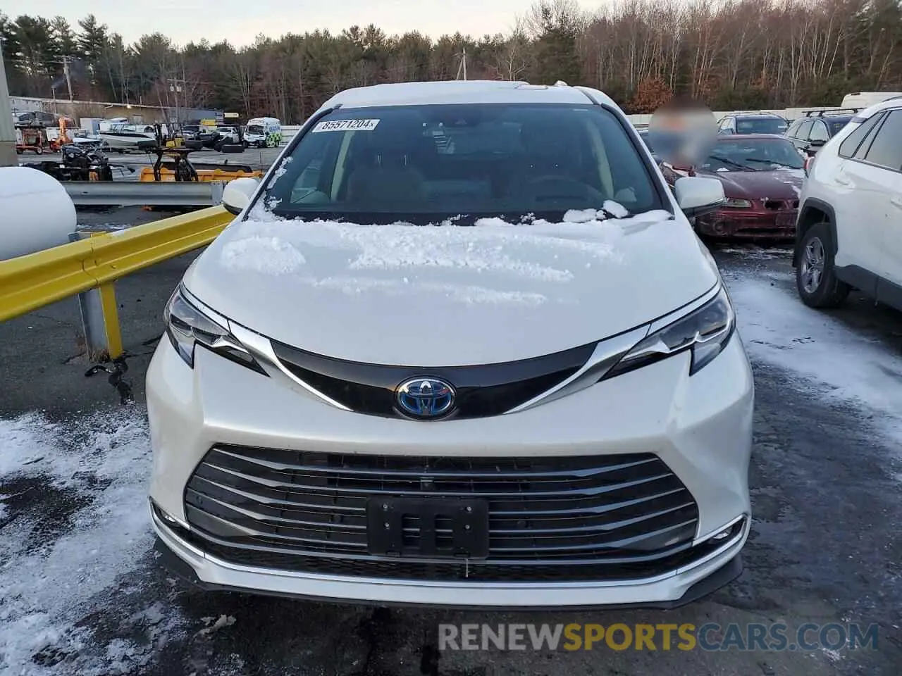5 Photograph of a damaged car 5TDESKFC2PS100864 TOYOTA SIENNA 2023