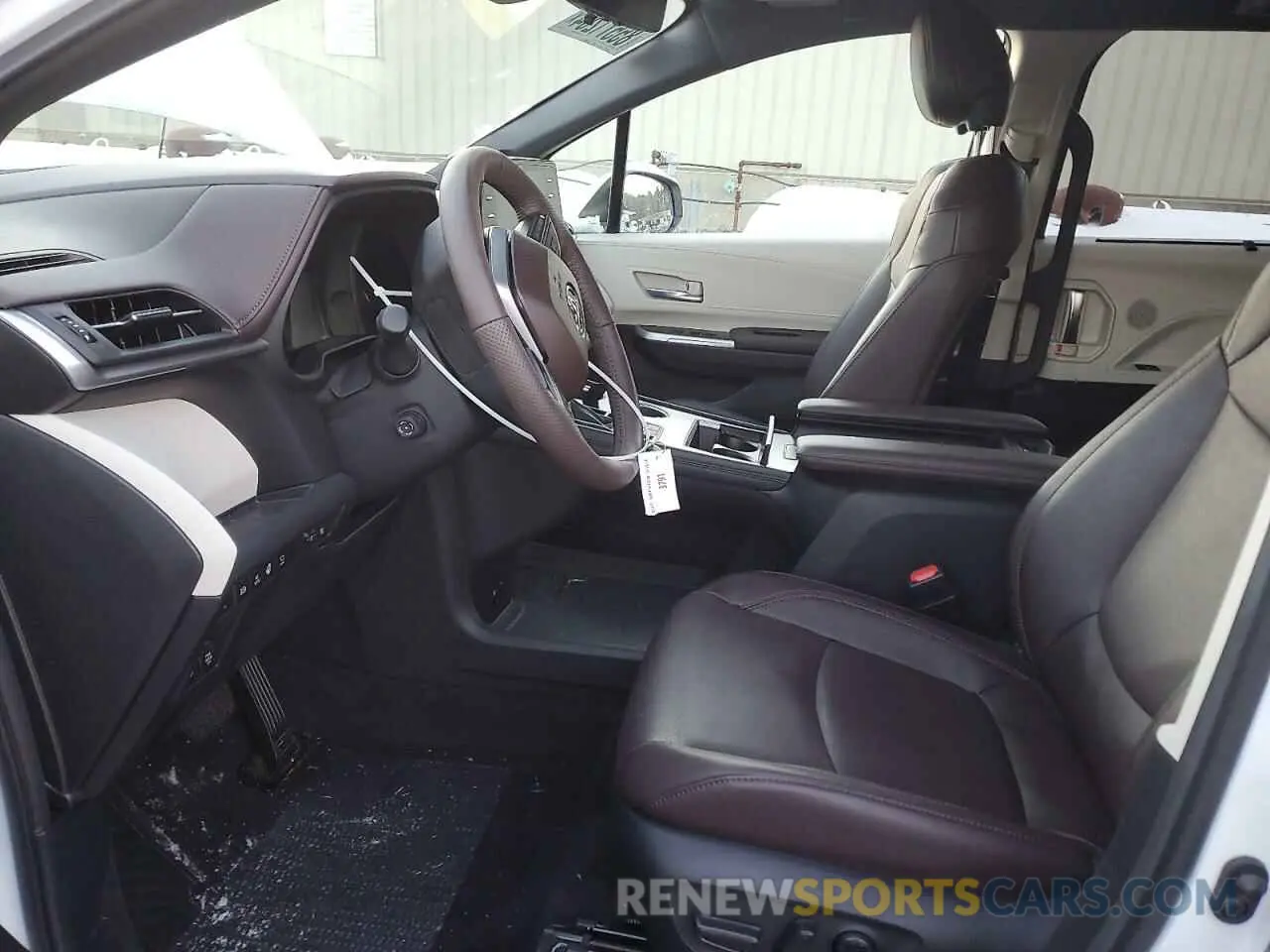 7 Photograph of a damaged car 5TDESKFC2PS100864 TOYOTA SIENNA 2023