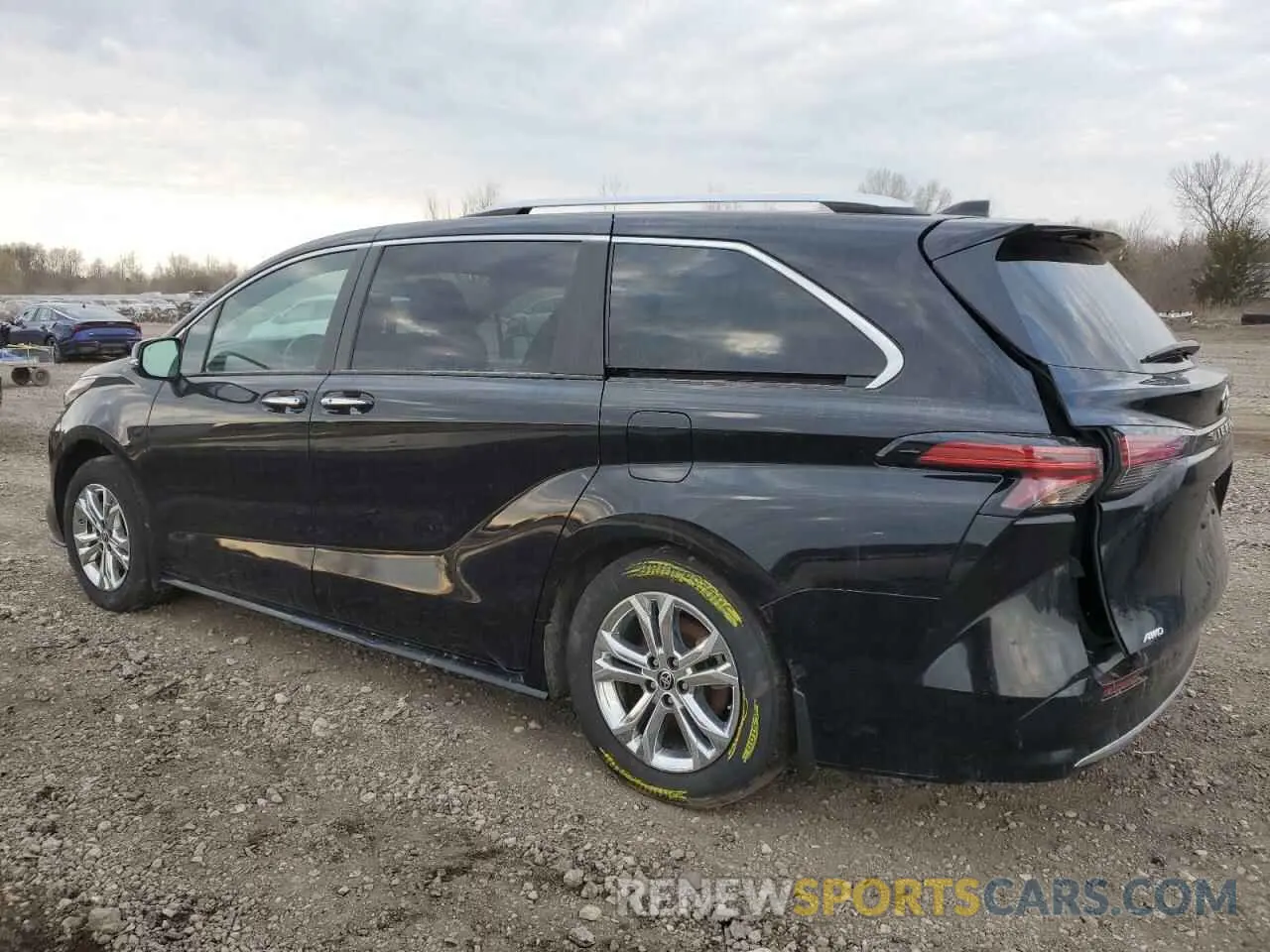 2 Photograph of a damaged car 5TDESKFC4PS083808 TOYOTA SIENNA 2023