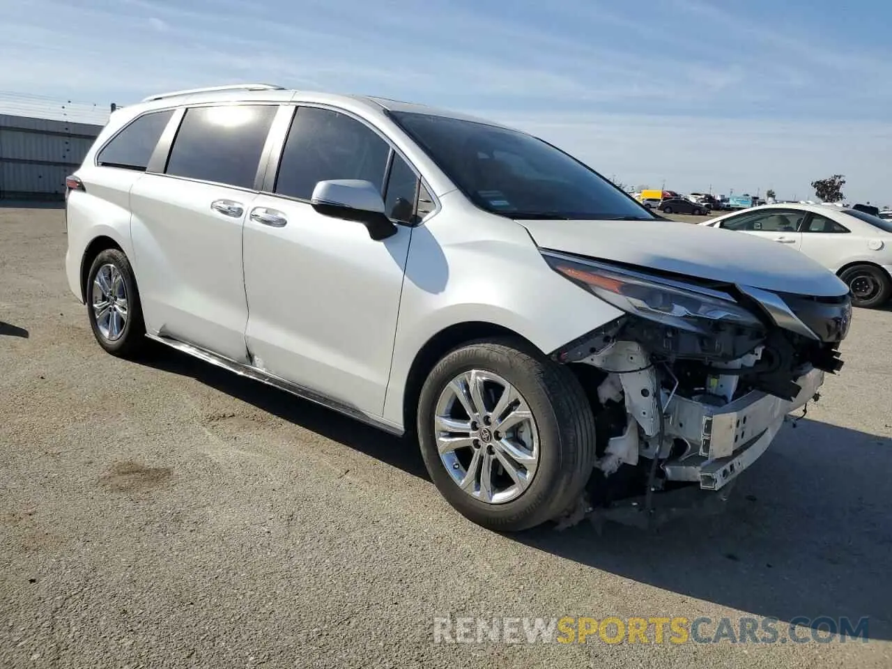4 Photograph of a damaged car 5TDESKFC4PS099796 TOYOTA SIENNA 2023