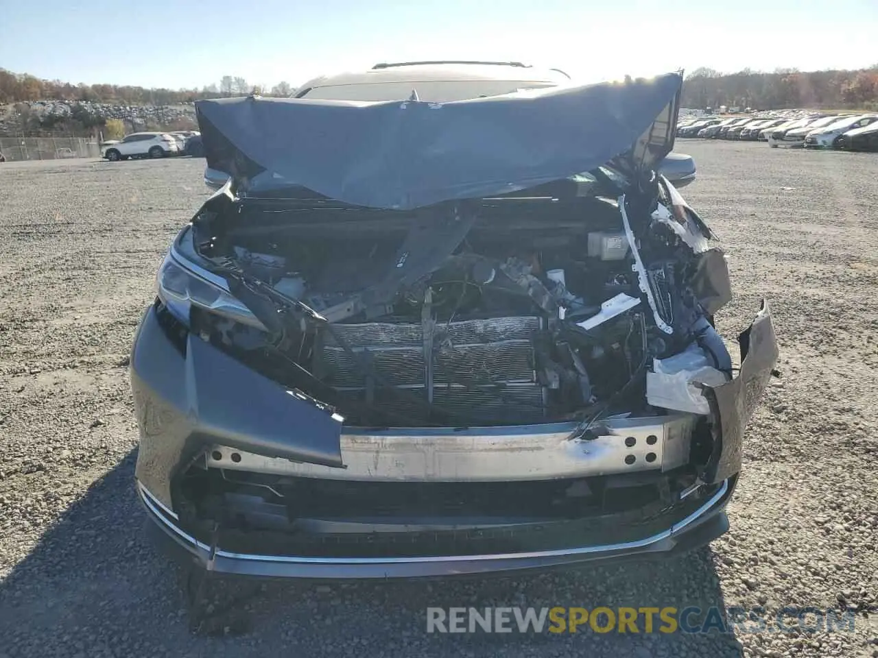 5 Photograph of a damaged car 5TDESKFC9PS096960 TOYOTA SIENNA 2023