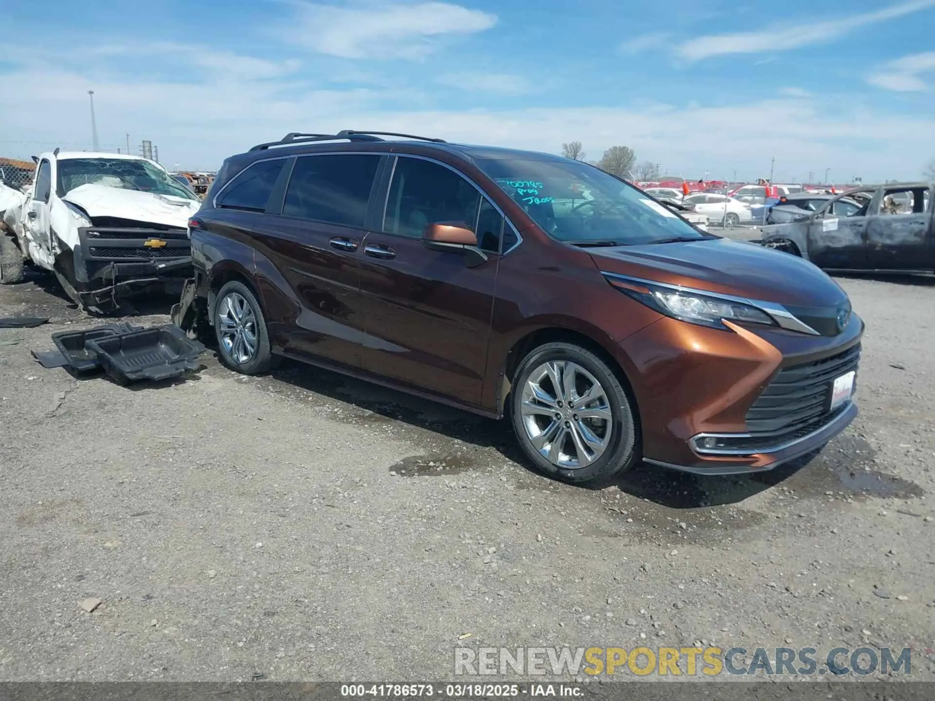 1 Photograph of a damaged car 5TDJRKEC2PS150448 TOYOTA SIENNA 2023