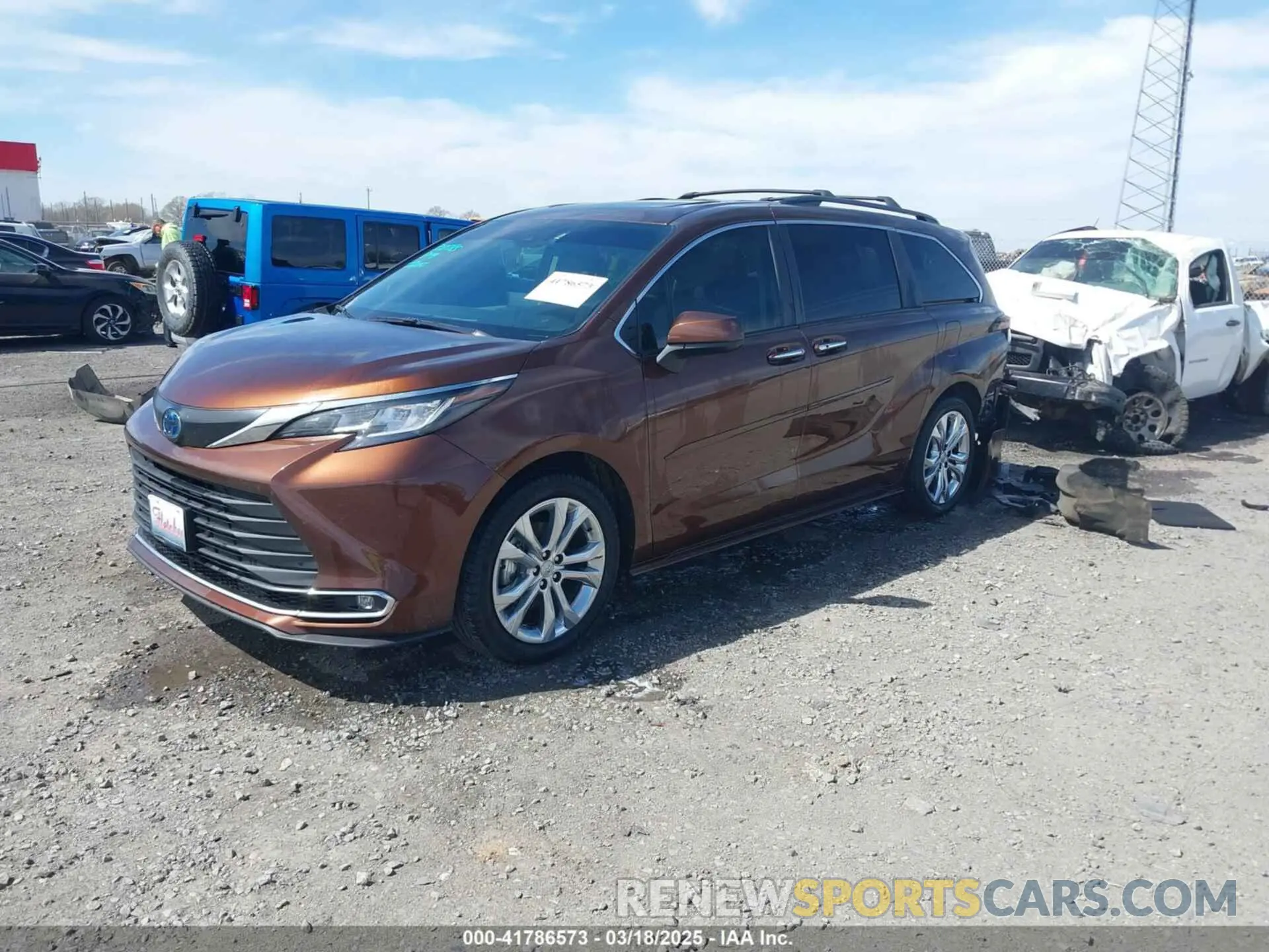 2 Photograph of a damaged car 5TDJRKEC2PS150448 TOYOTA SIENNA 2023