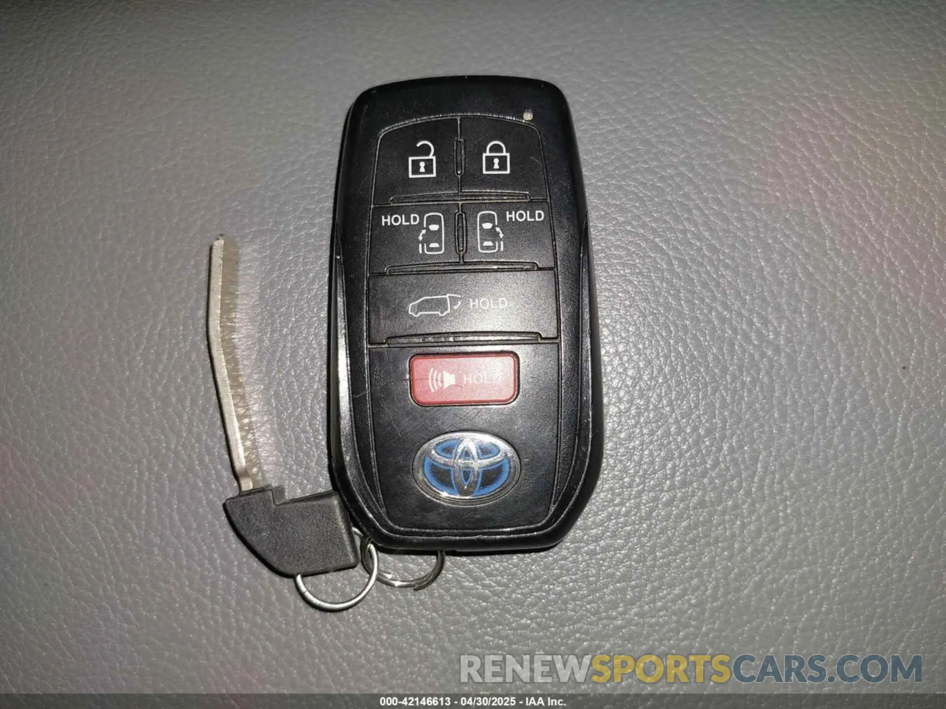 11 Photograph of a damaged car 5TDJSKFC7PS094770 TOYOTA SIENNA 2023